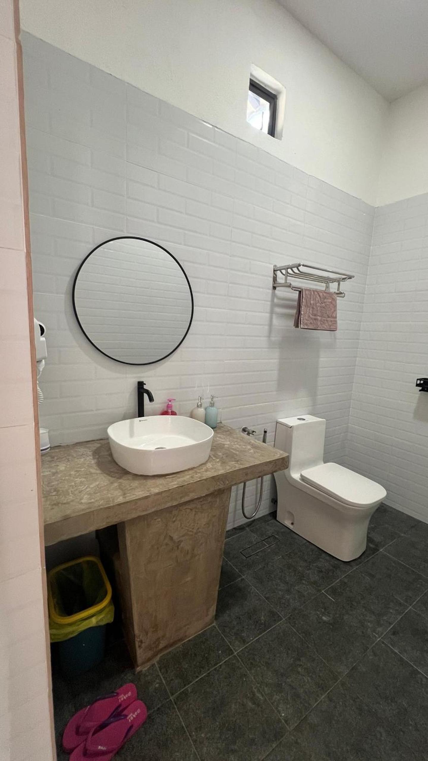 SR Tiny House