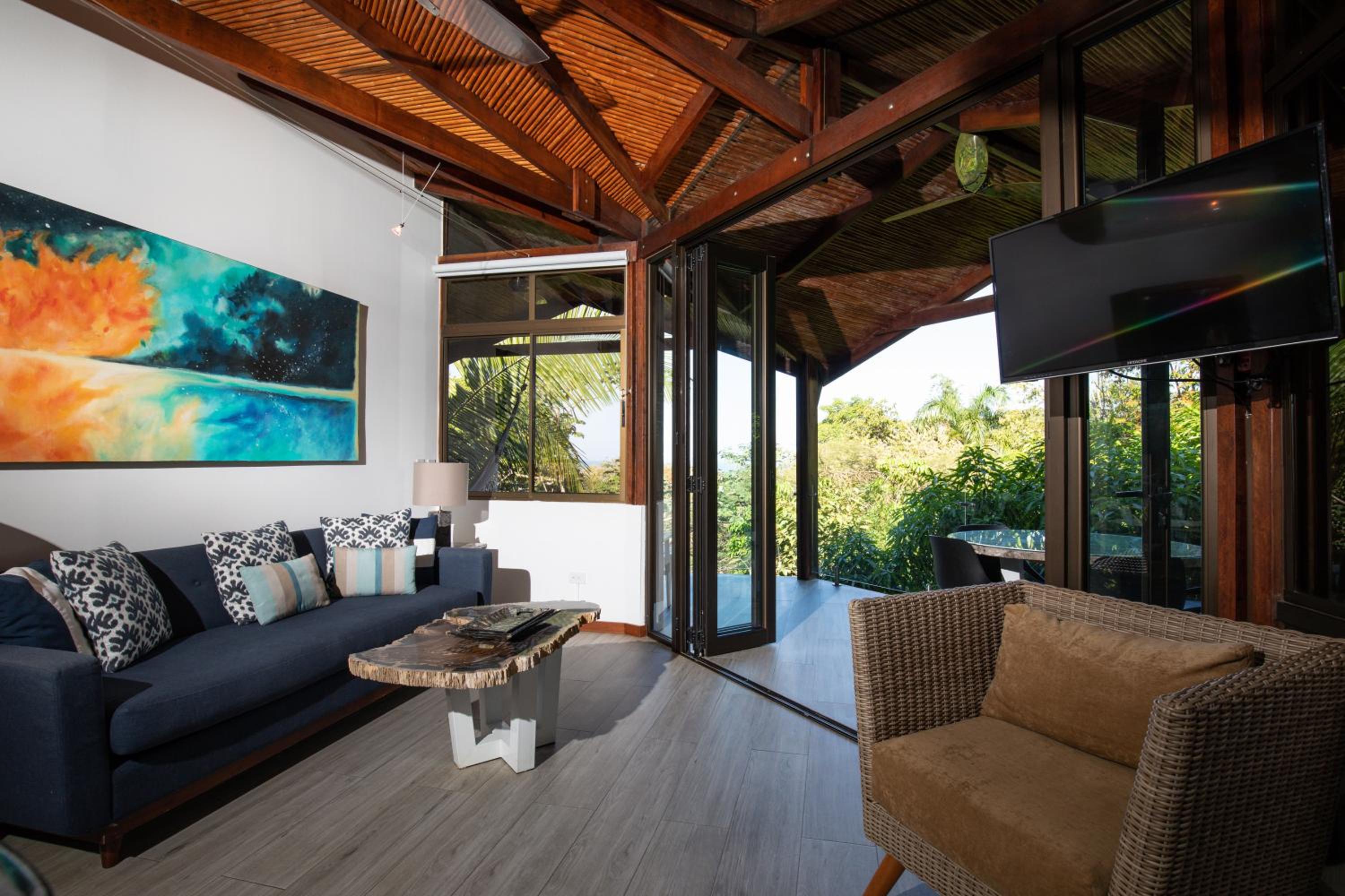Tulemar Resort
