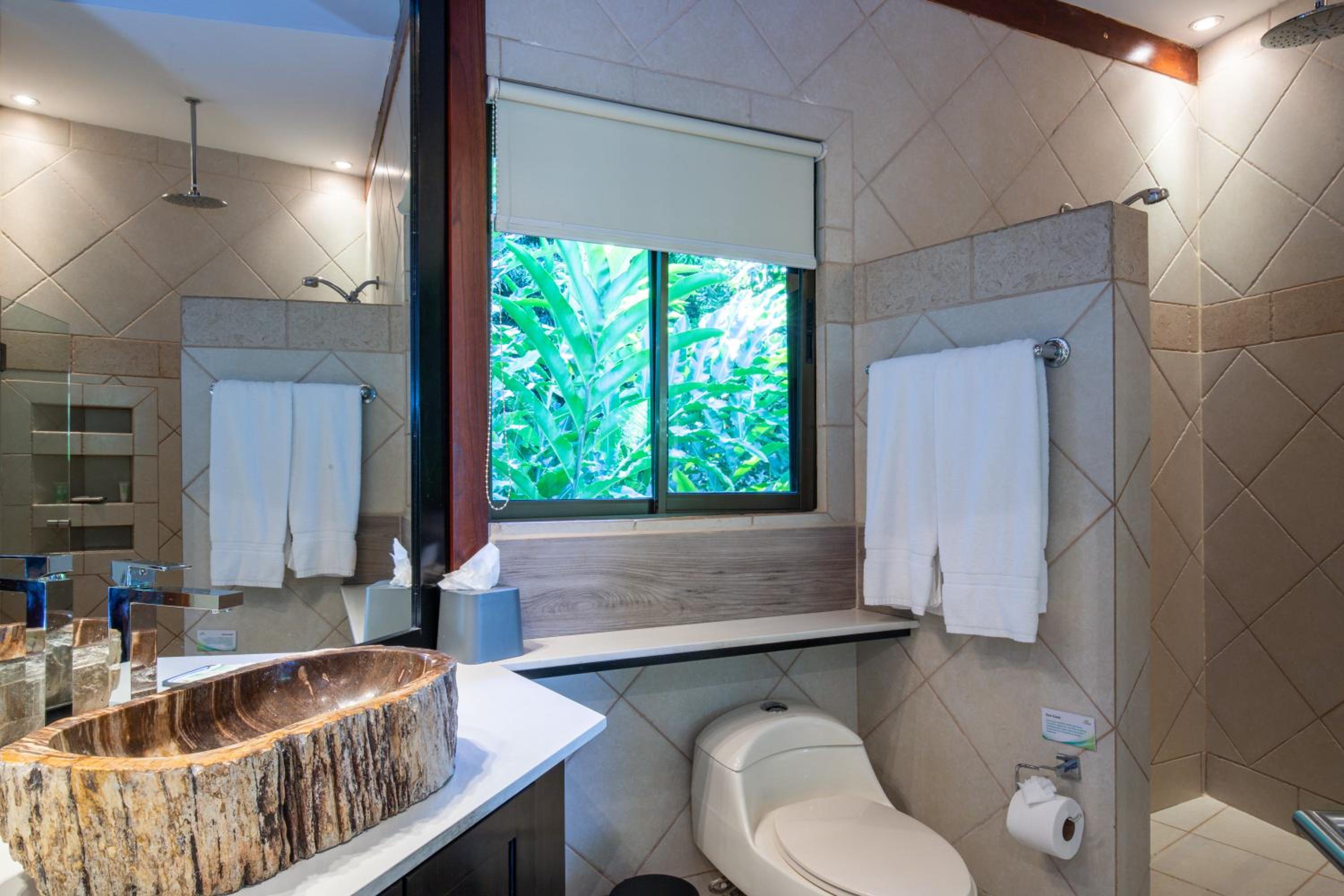 Tulemar Resort