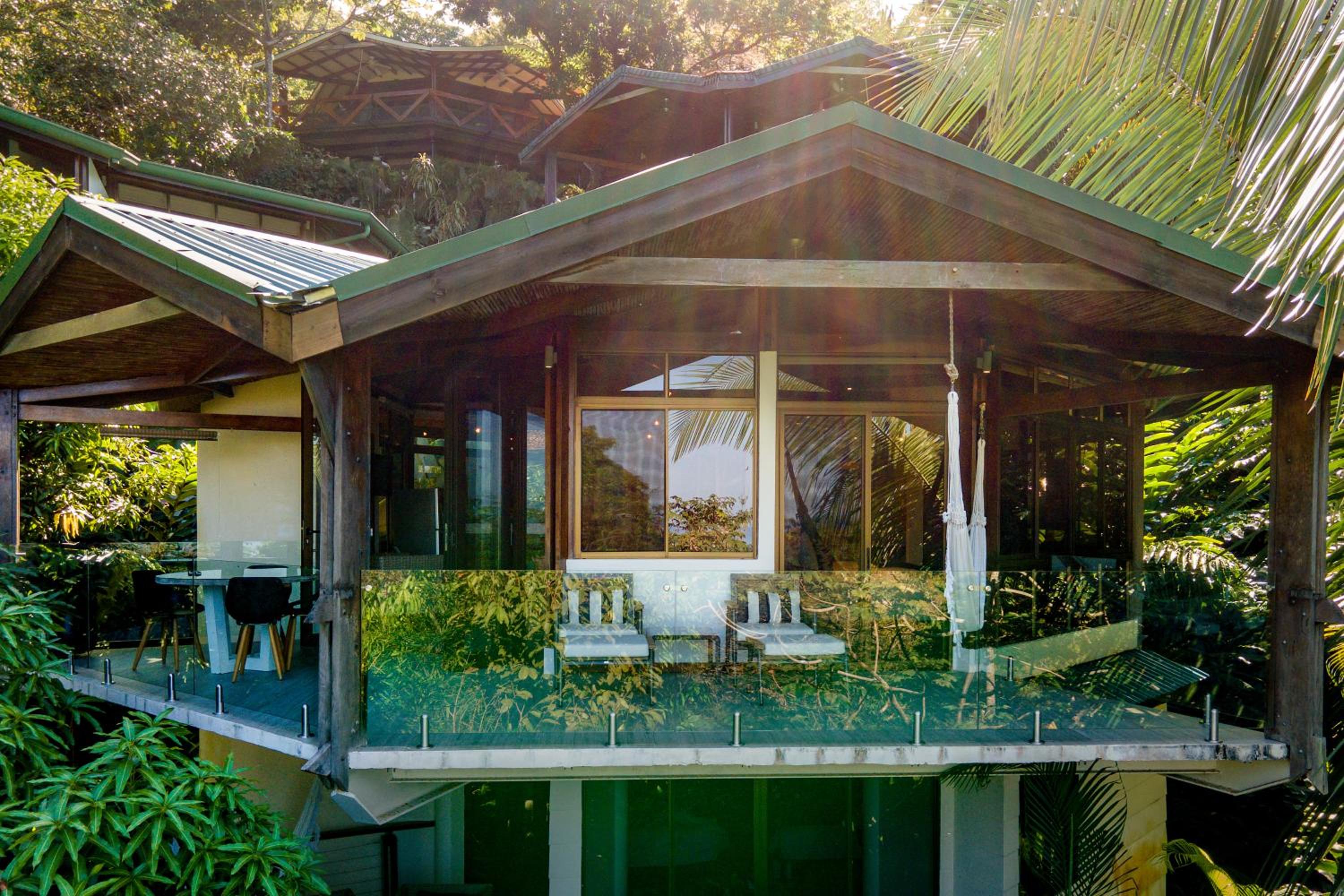 Tulemar Resort