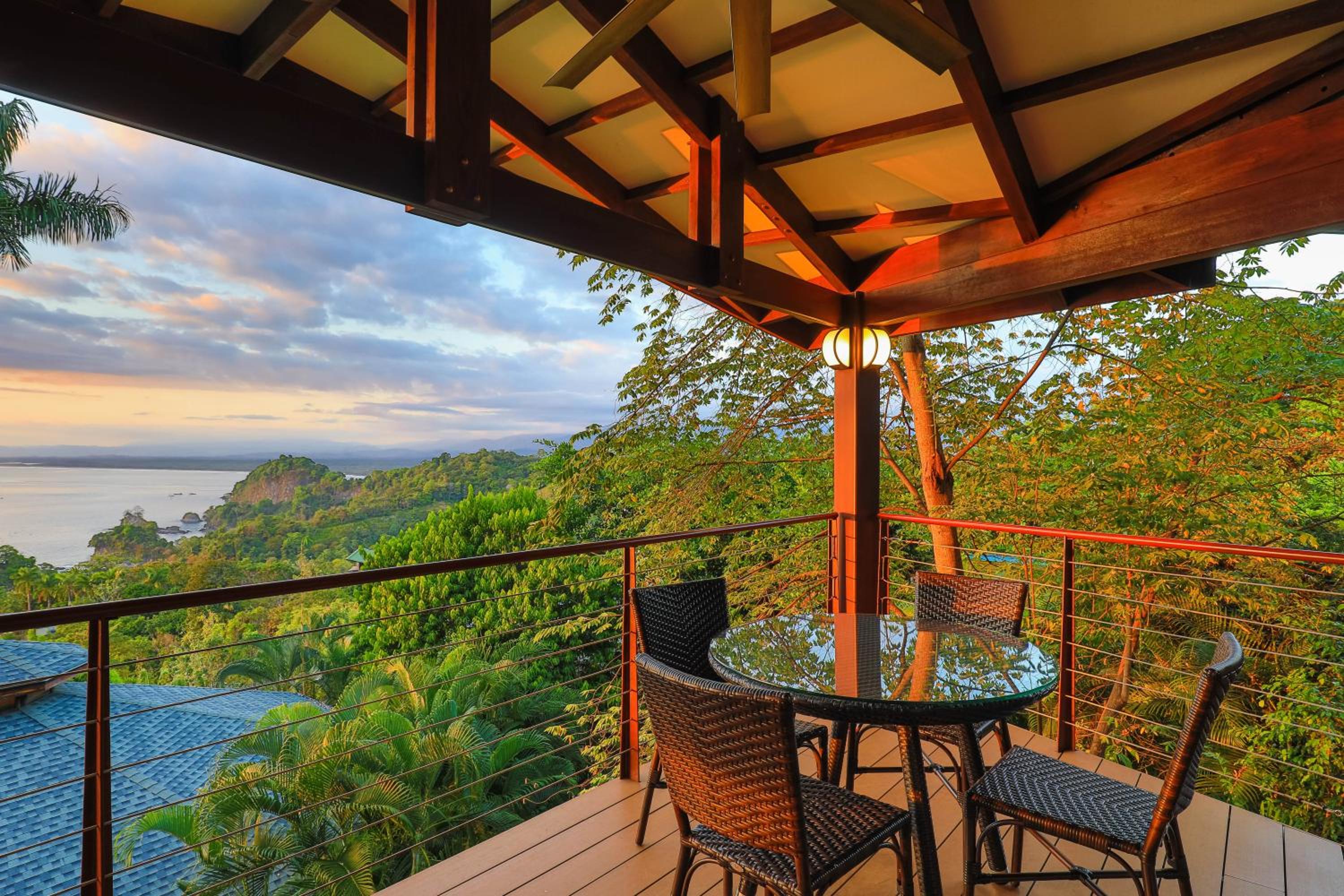 Tulemar Resort