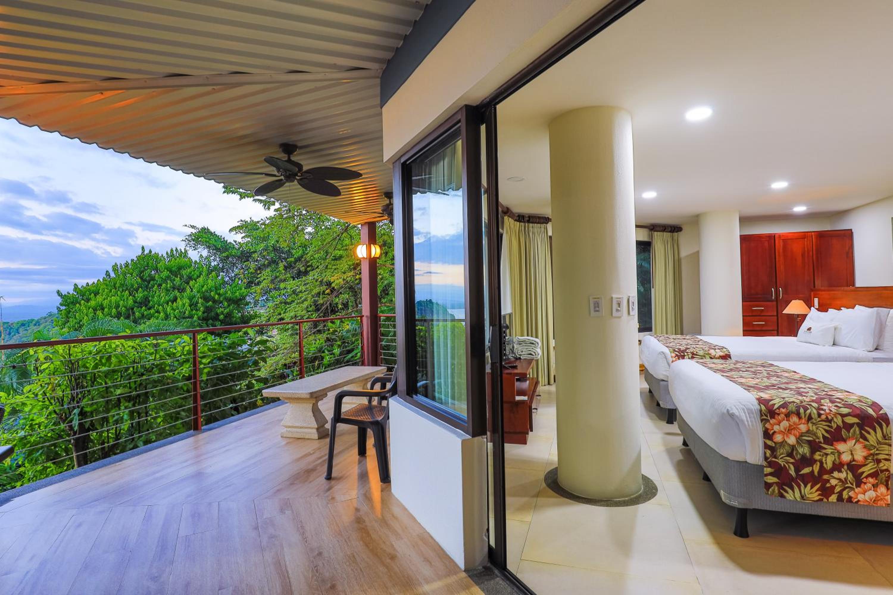 Tulemar Resort