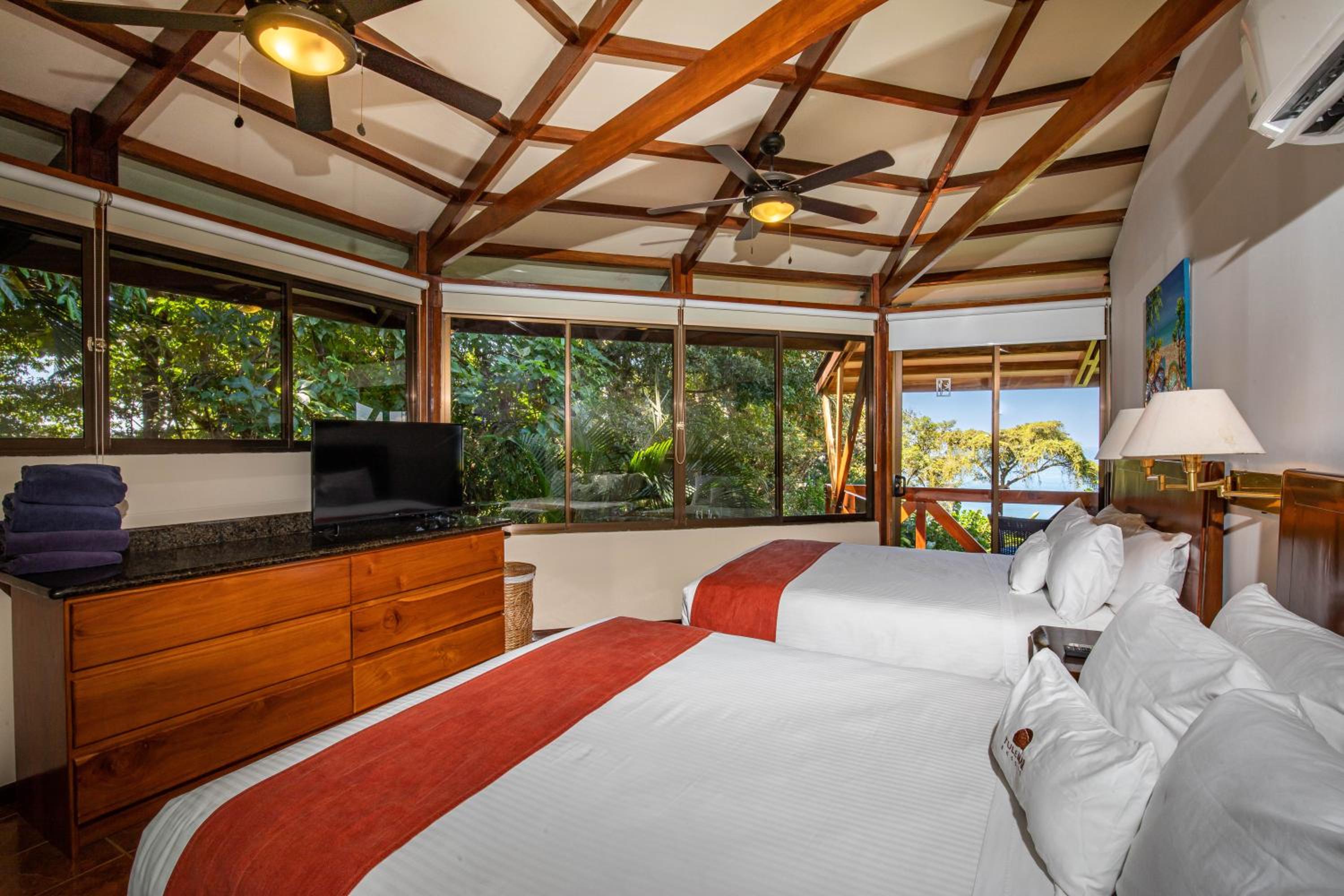 Tulemar Resort
