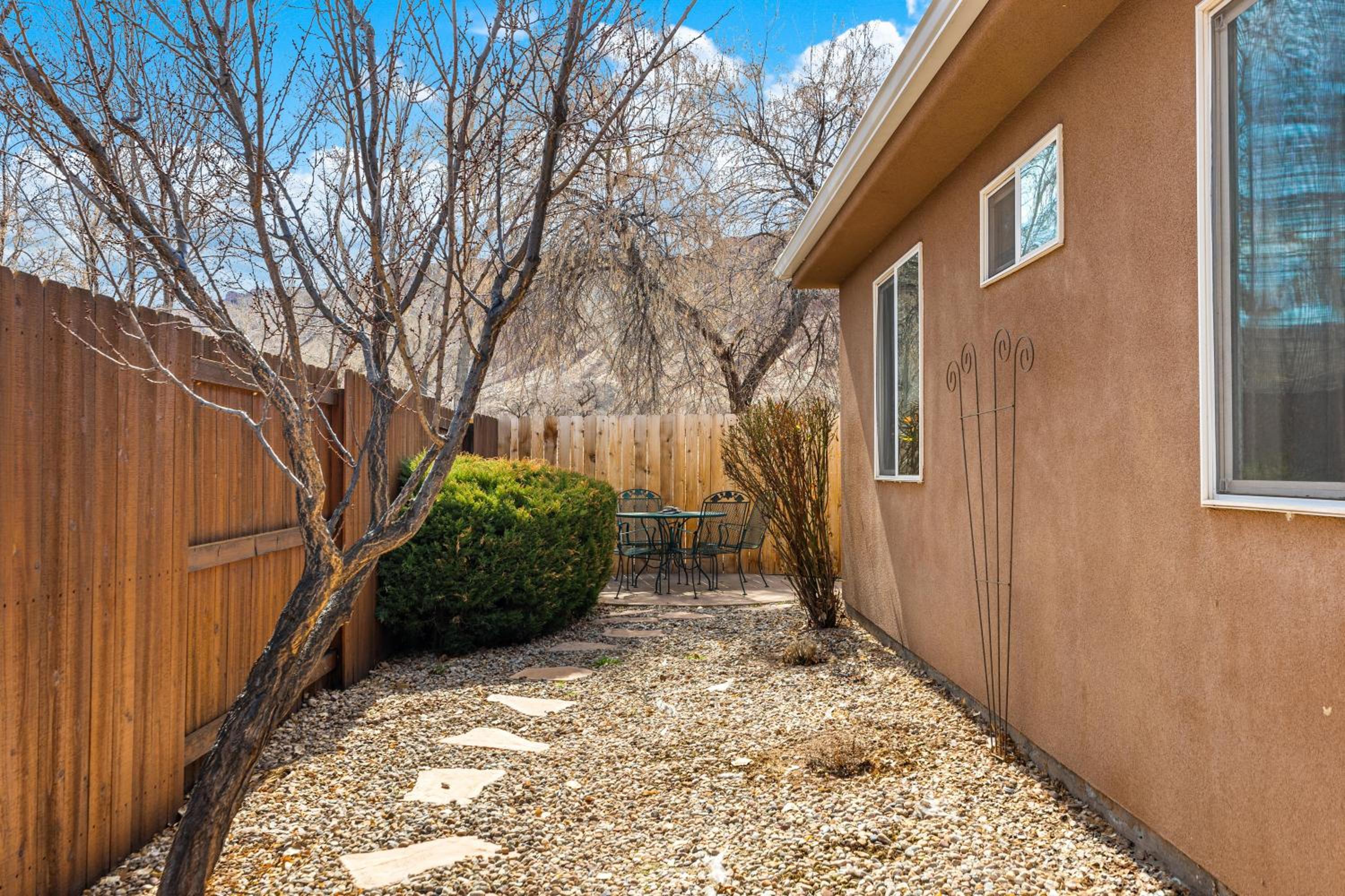 Cottonwoods 477 view 4
