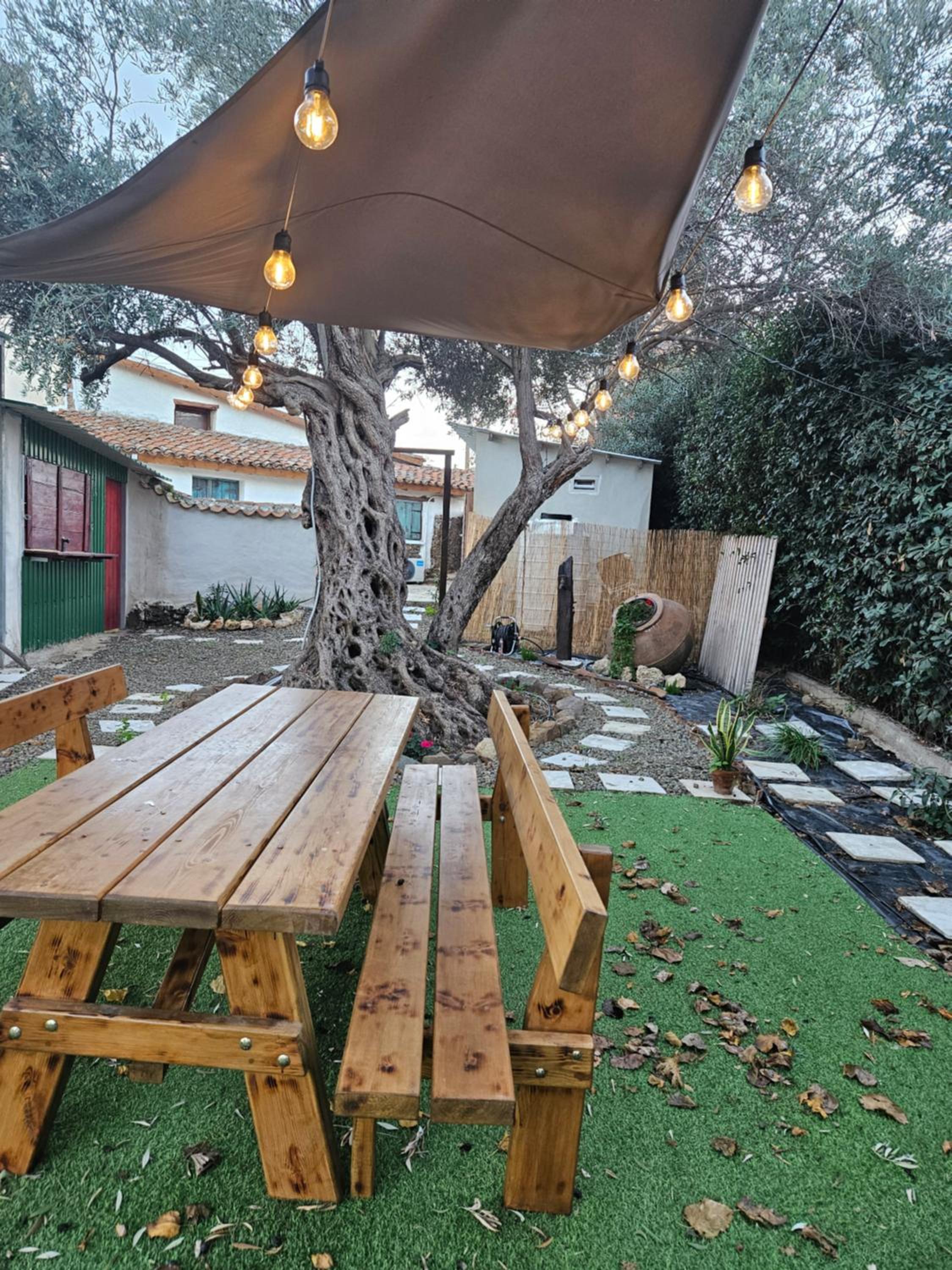 Traditional adobe house in Evrychou with cozy garden and fireplace!