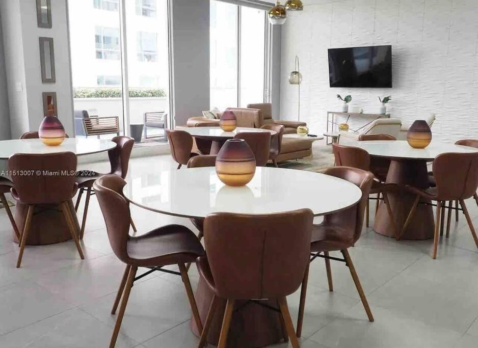 Spacious 1Bedroom Unit Brickell-Free Parking