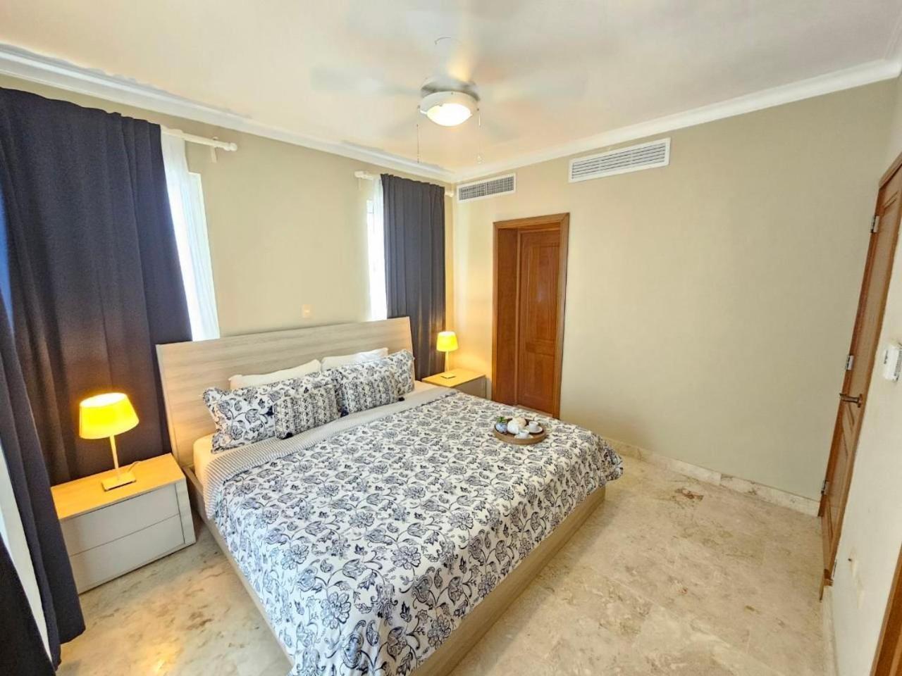 Playa Turquesa 3BR • BBQ • Oceanfront Stay