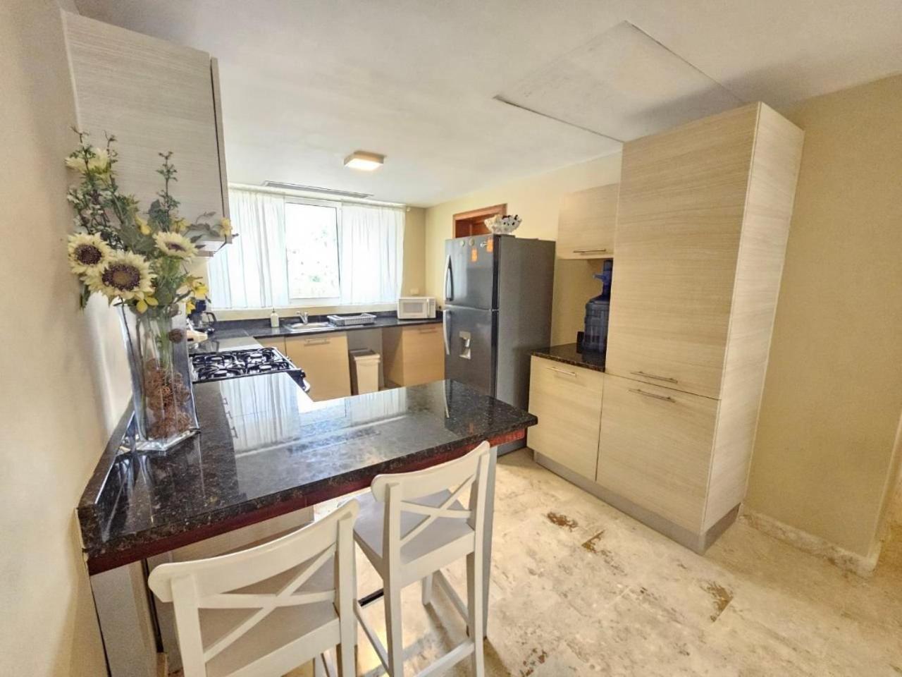 Playa Turquesa 3BR • BBQ • Oceanfront Stay