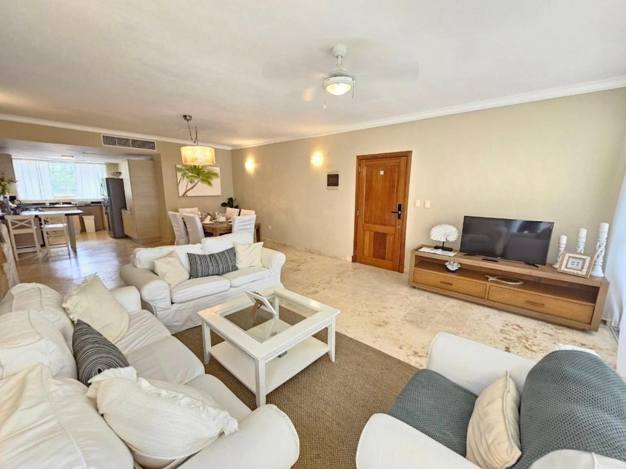 Playa Turquesa 3BR • BBQ • Oceanfront Stay
