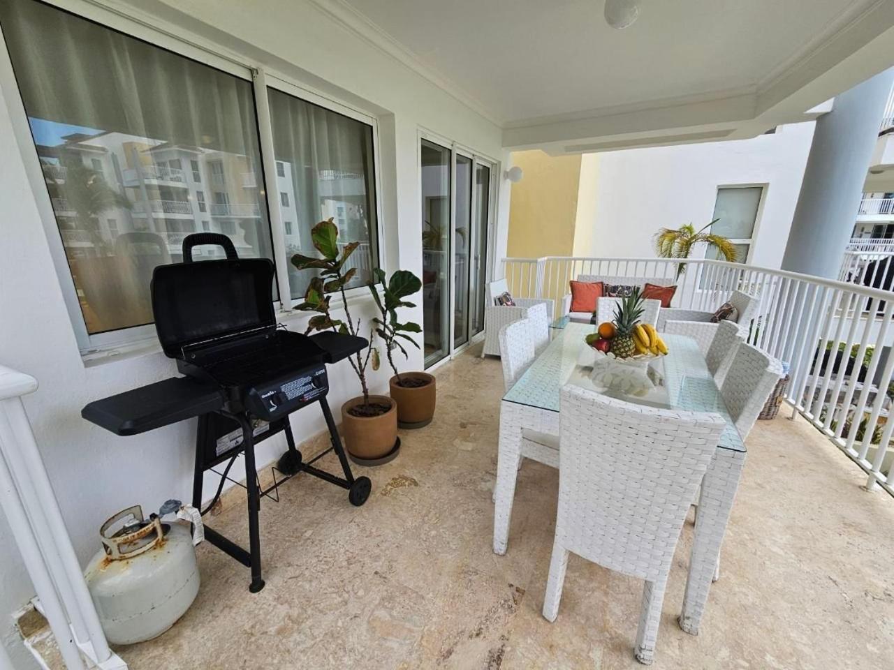 Playa Turquesa 3BR • BBQ • Oceanfront Stay