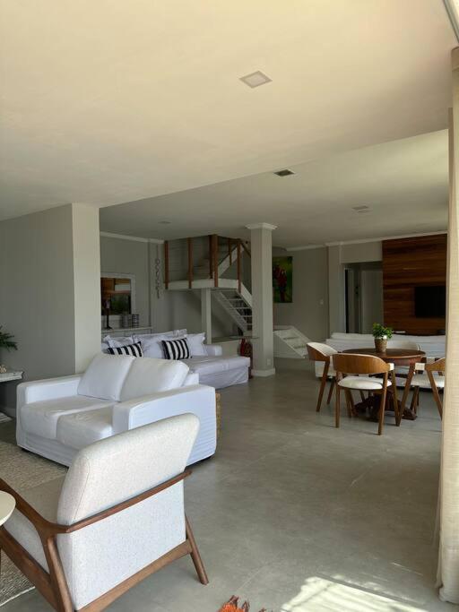 Casa de veraneio com deck em Passa Terra, Ilha Grande