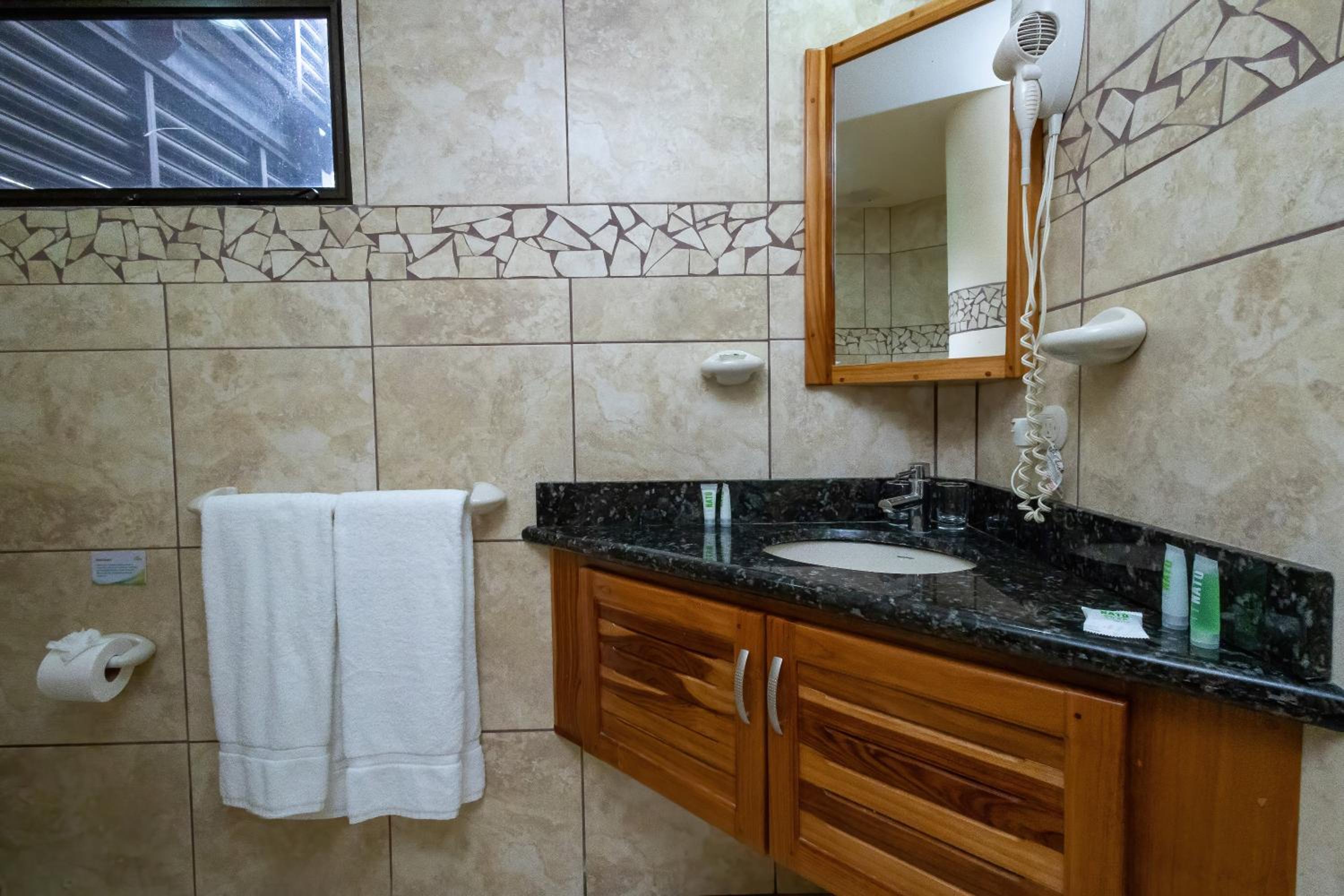 Tulemar Resort
