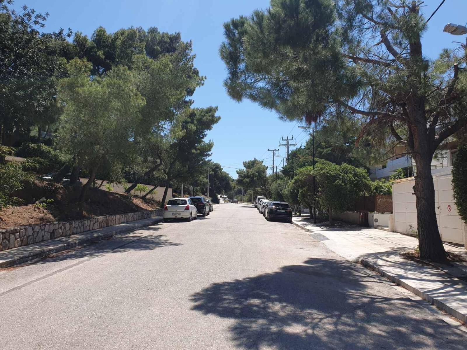 Kavouri Seaside 85sqm Apartment 5' from the beach