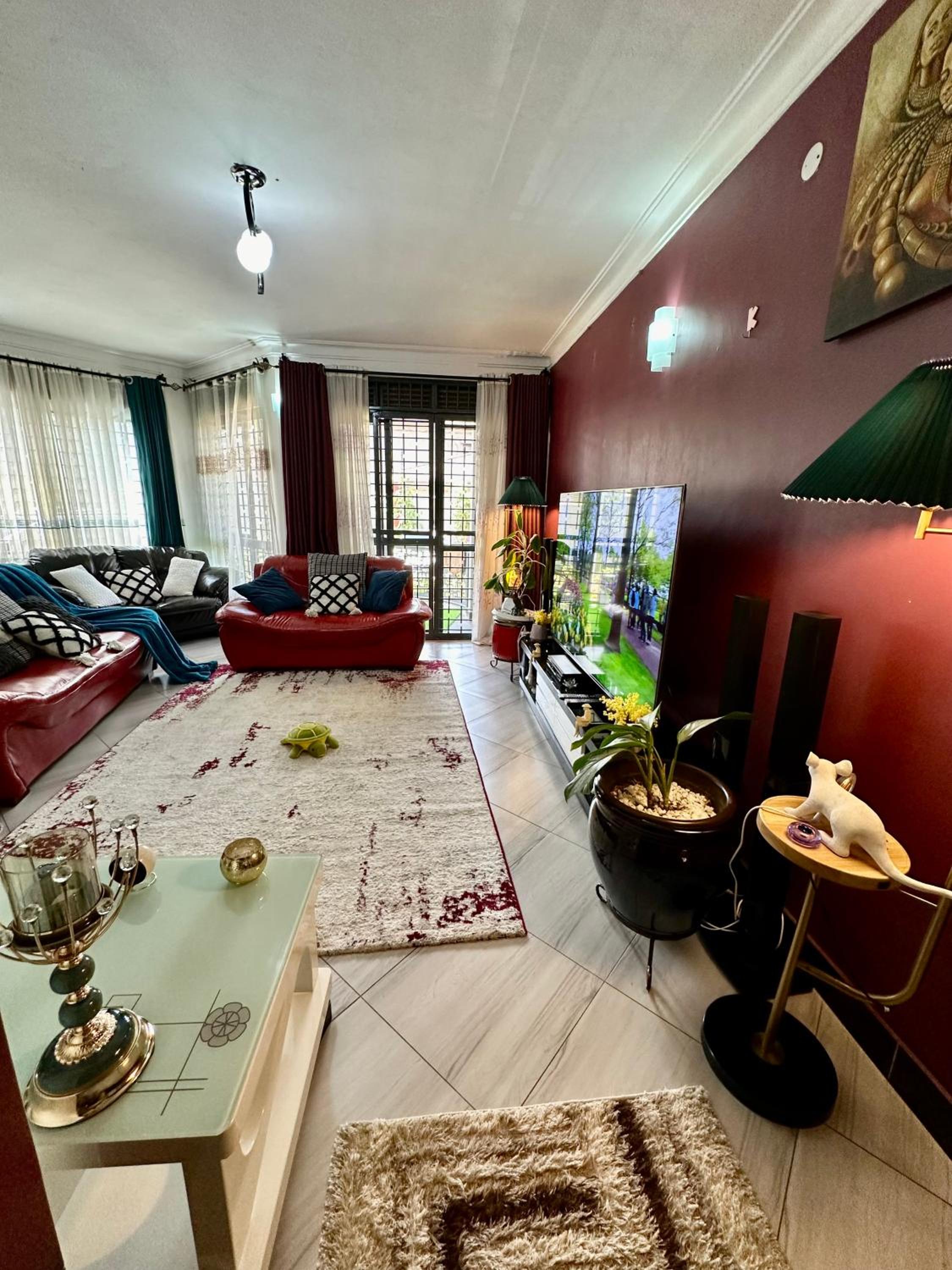 Bugatti Apartment