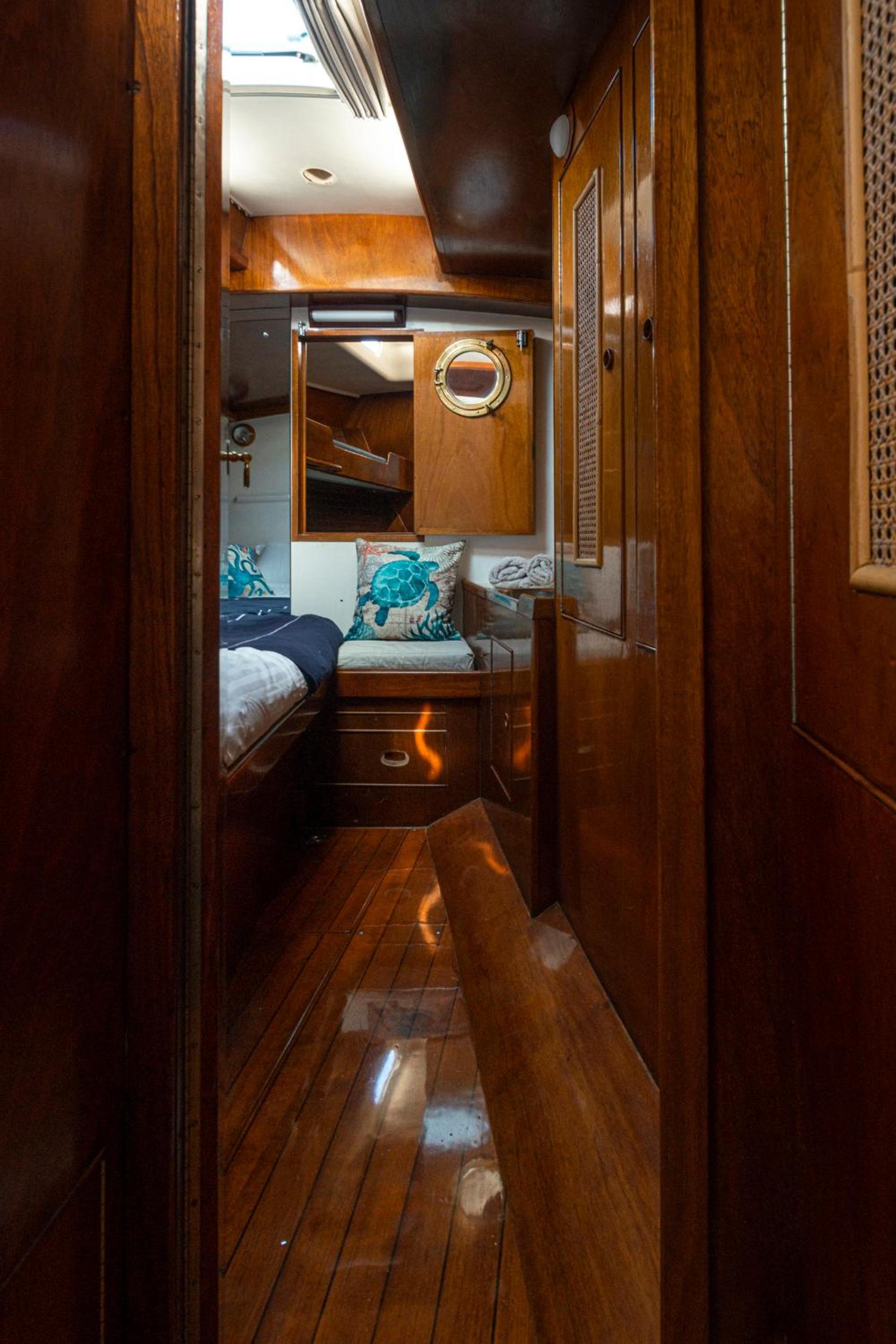 Classic Boat Monte-Carlo view 3