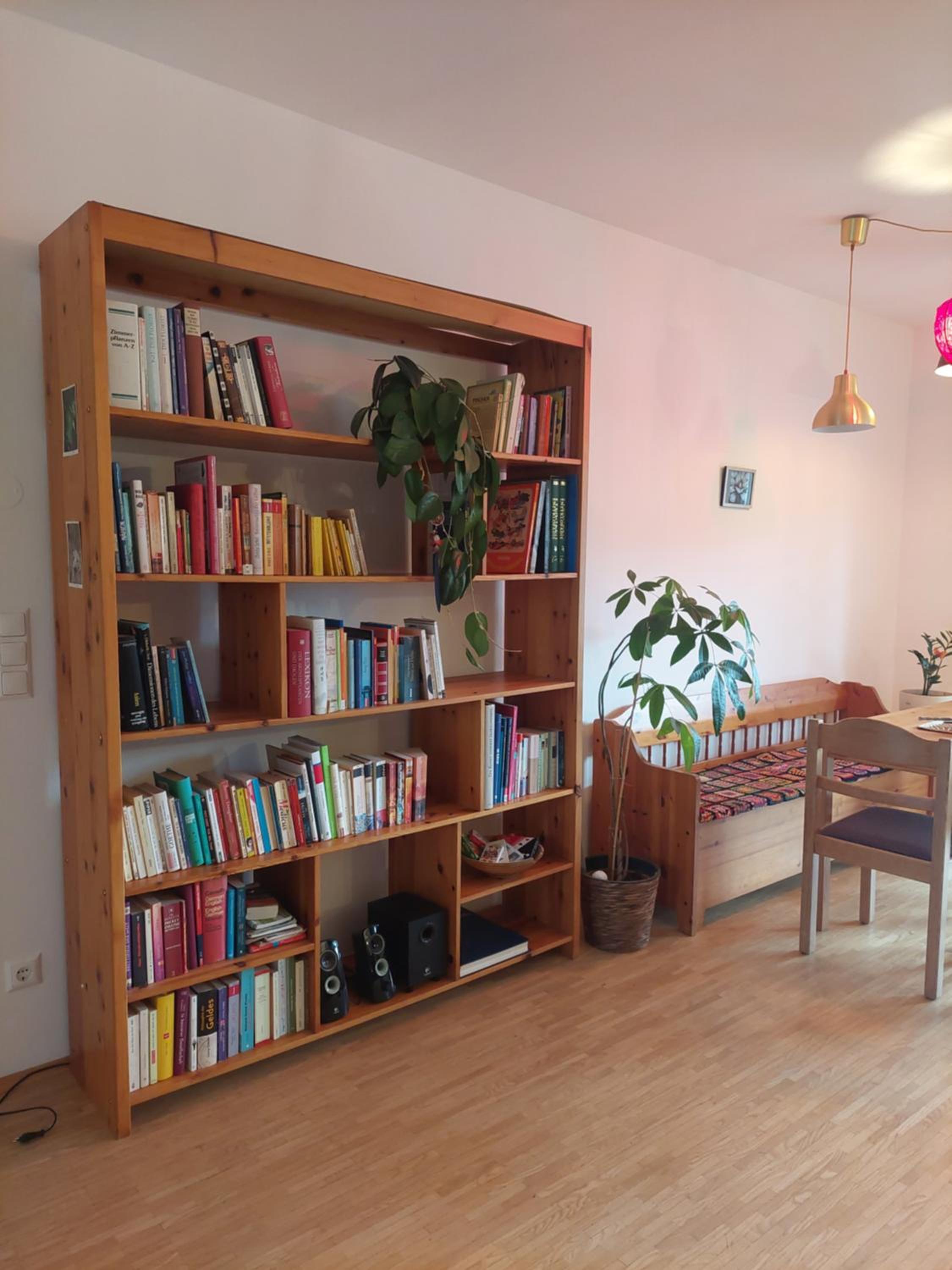 Schöne helle Wohnung mit Whirlpoolbadewanne