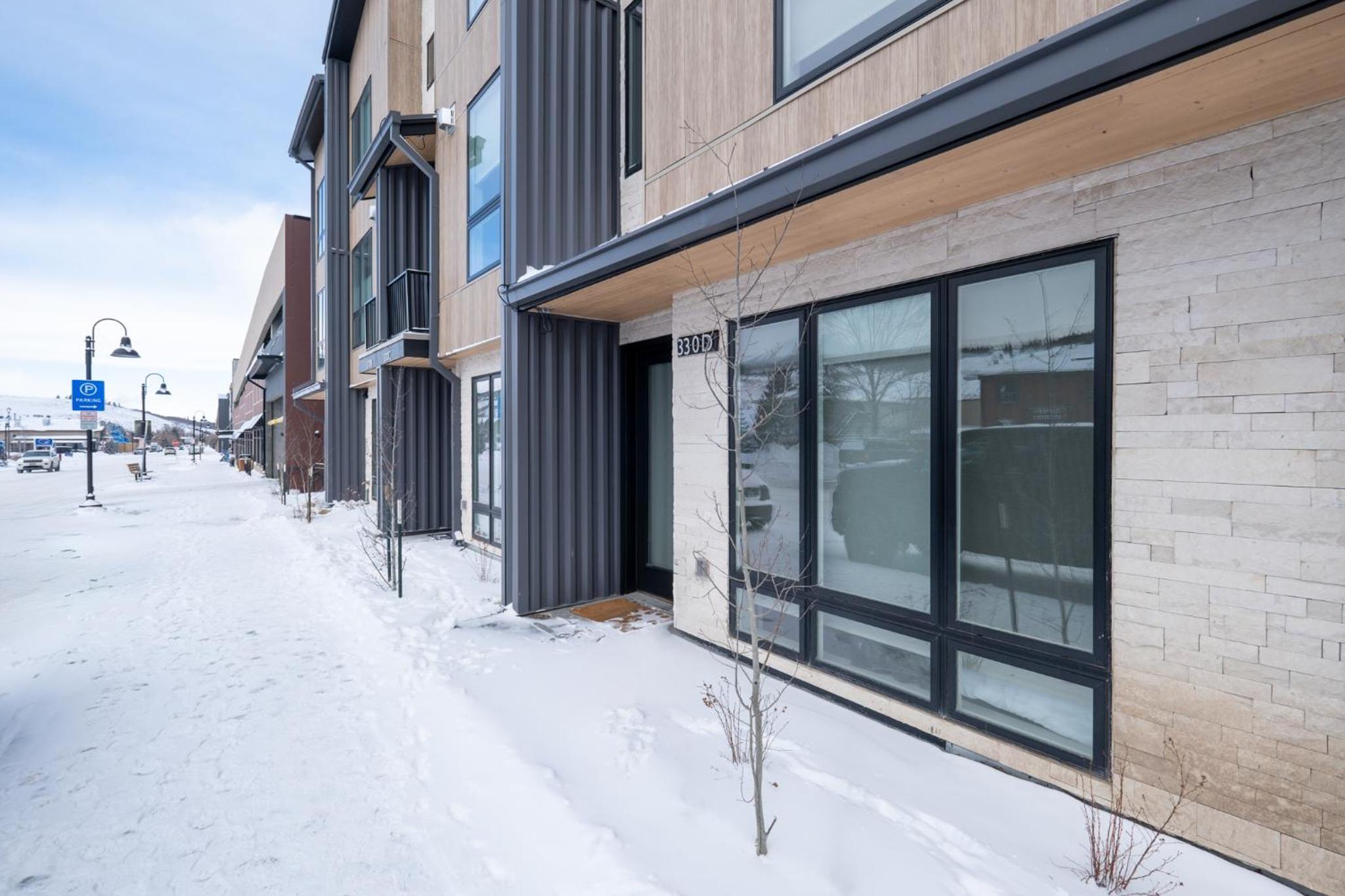 4th Street Crossing 330D - Hygge House by Great Western Lodging view 2