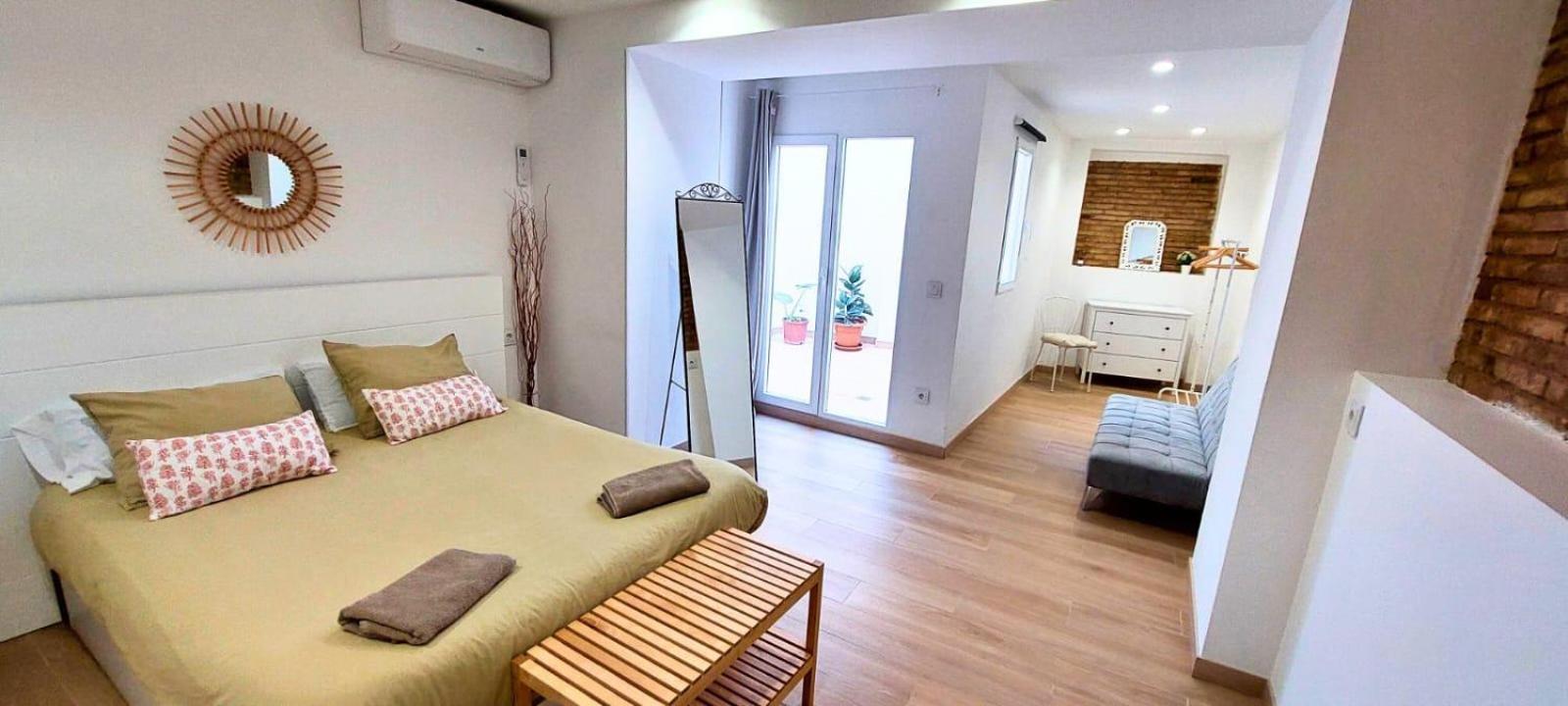 Holiday Hanna’s House