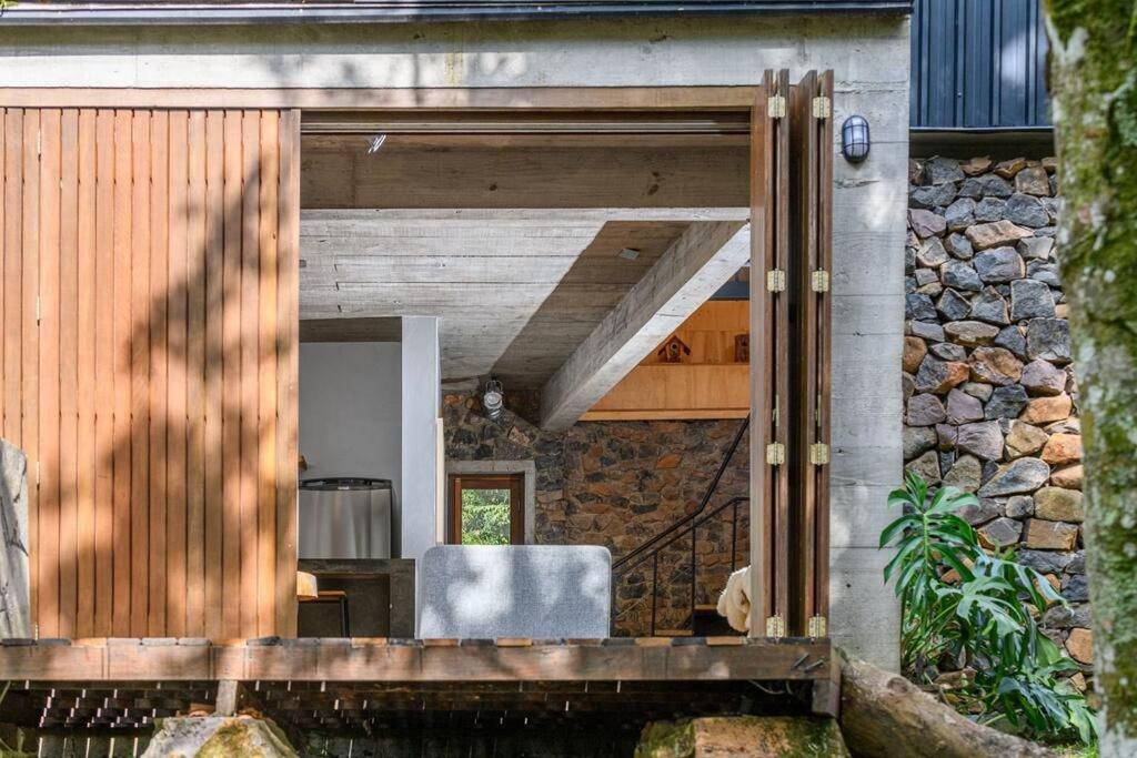 Casa de Piedra - Pousada NaCarapina