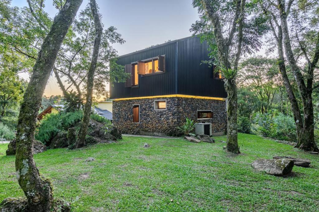 Casa de Piedra - Pousada NaCarapina