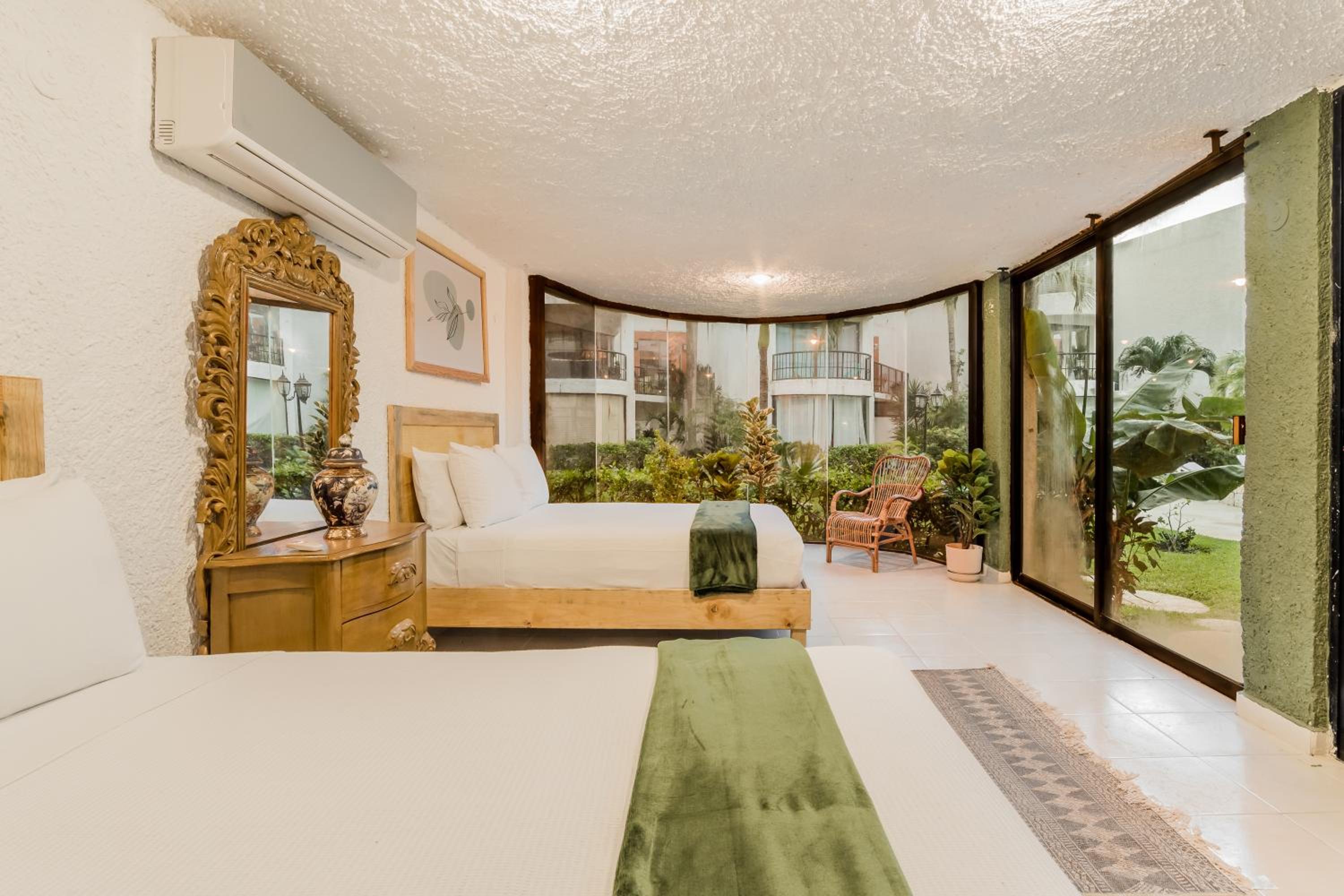 Amazing Villas at Las Cupulas