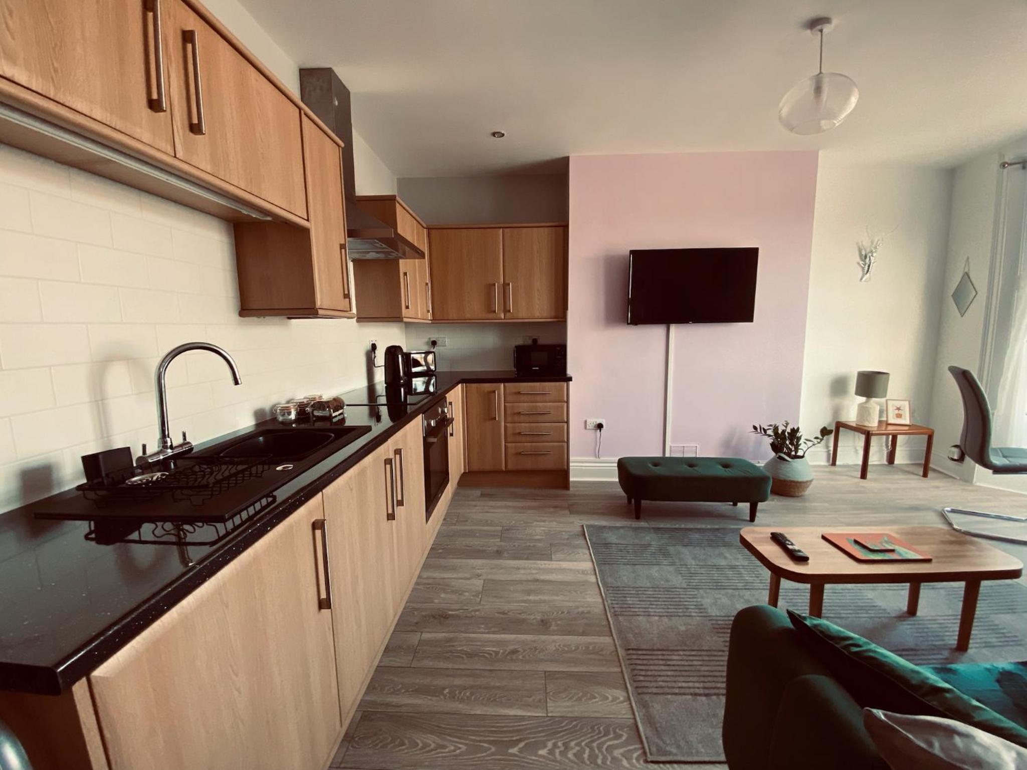 Tideway Apartment with Private Parking Space view 4
