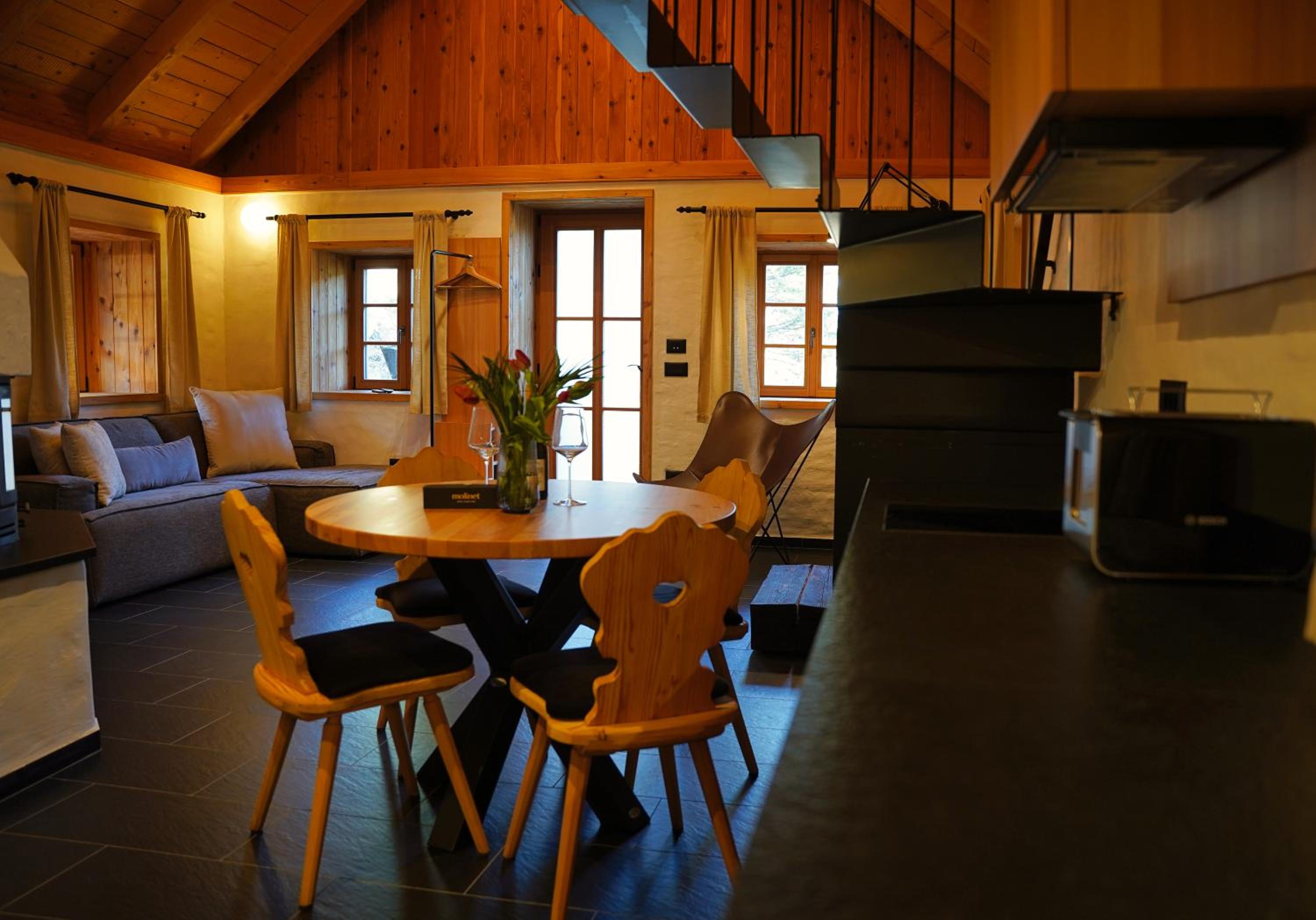 Alpine Retreat Apartments Šurc
