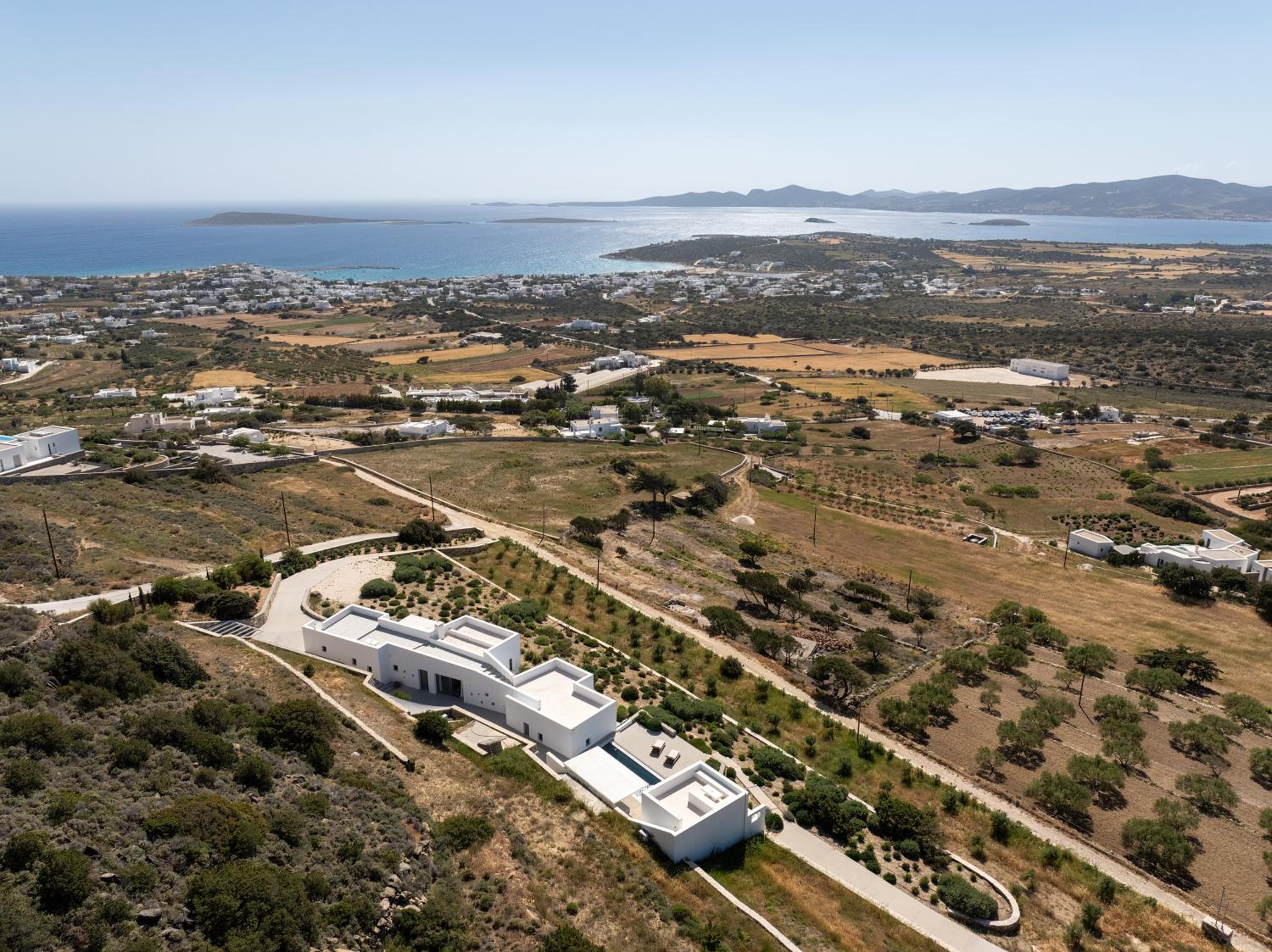 Villa Agkairia