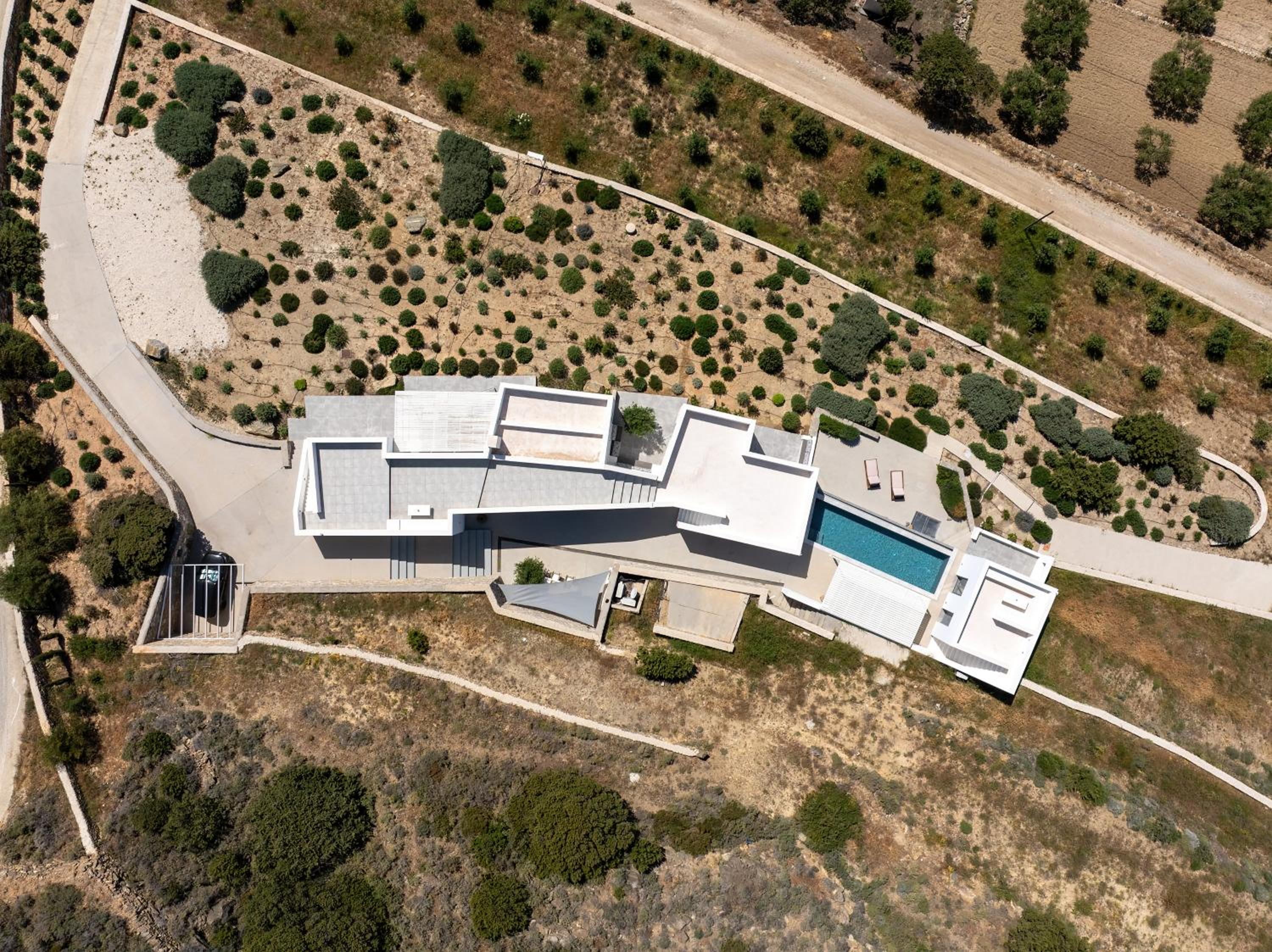 Villa Agkairia