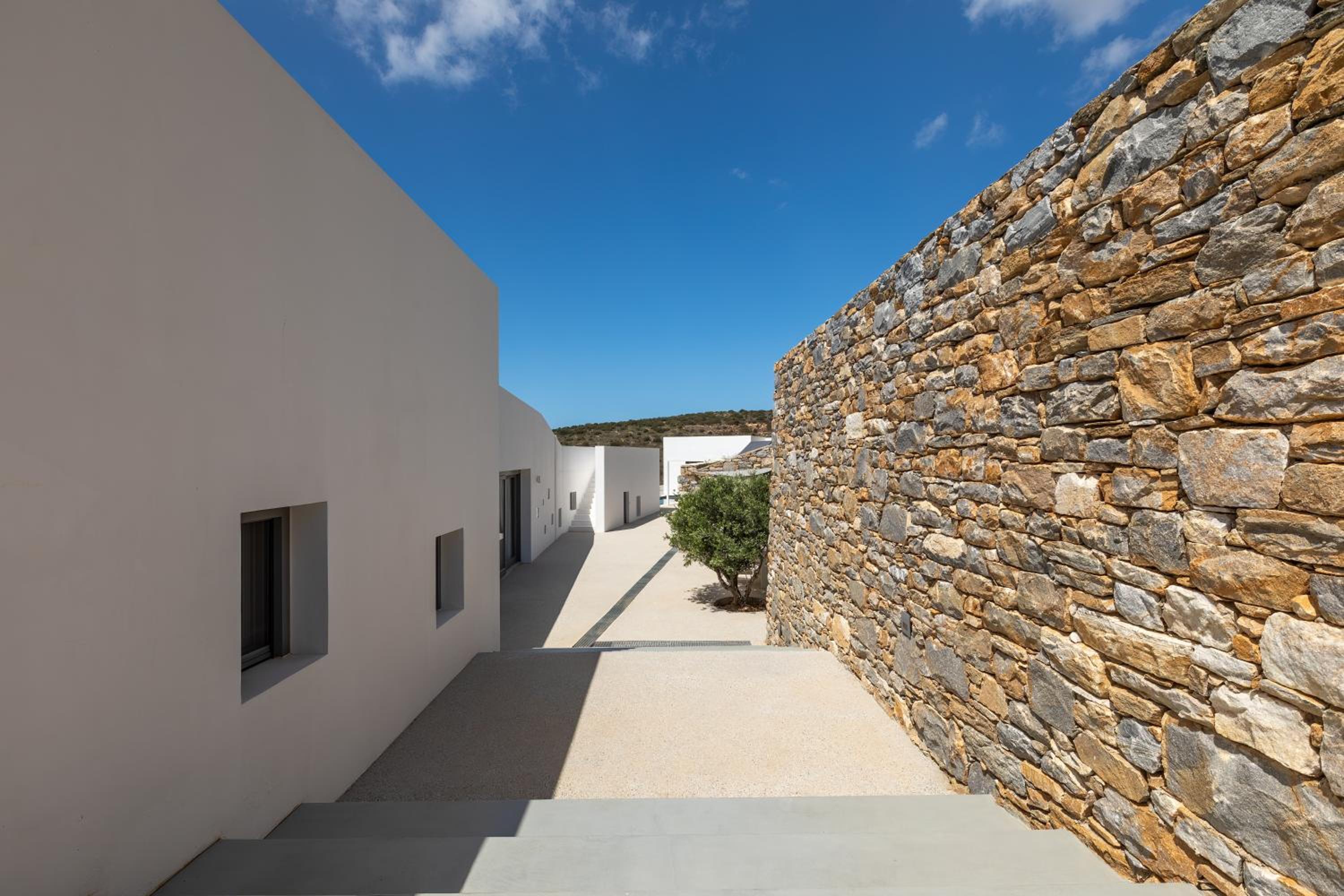 Villa Agkairia