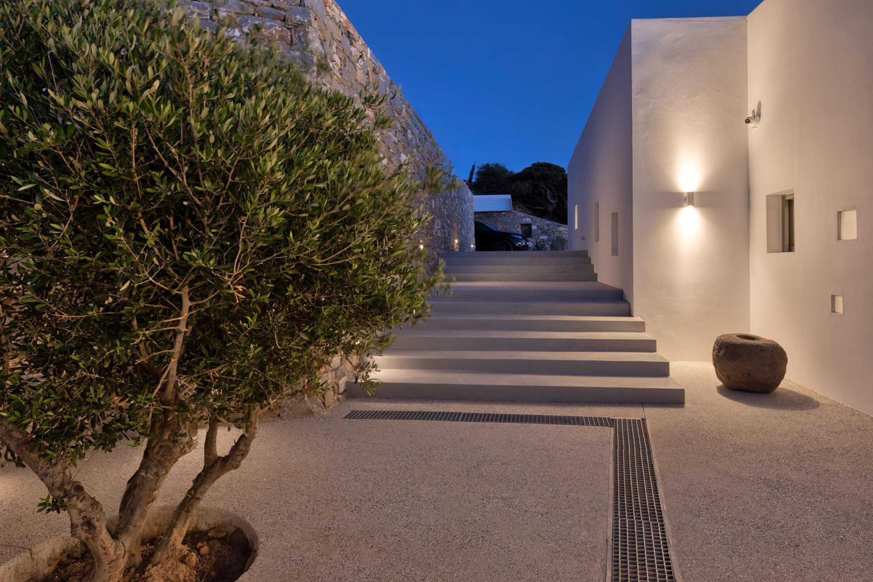 Villa Agkairia