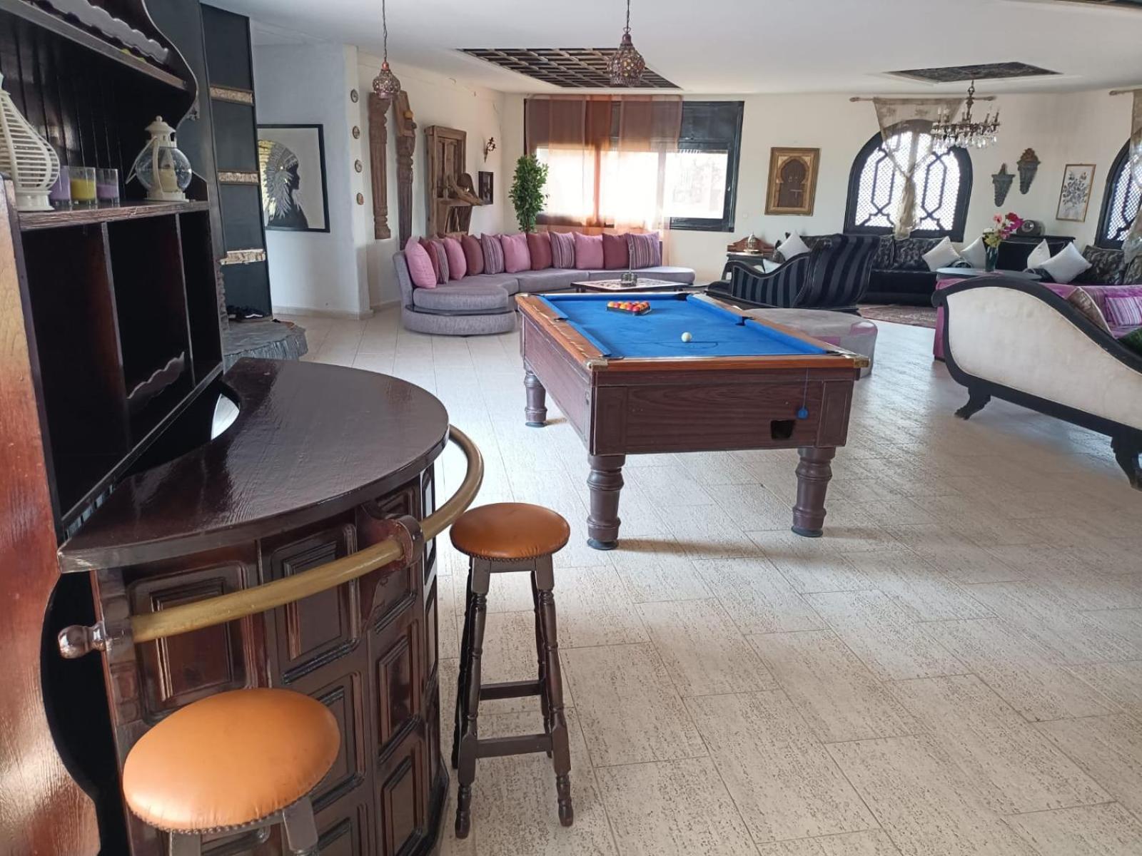 lounge
