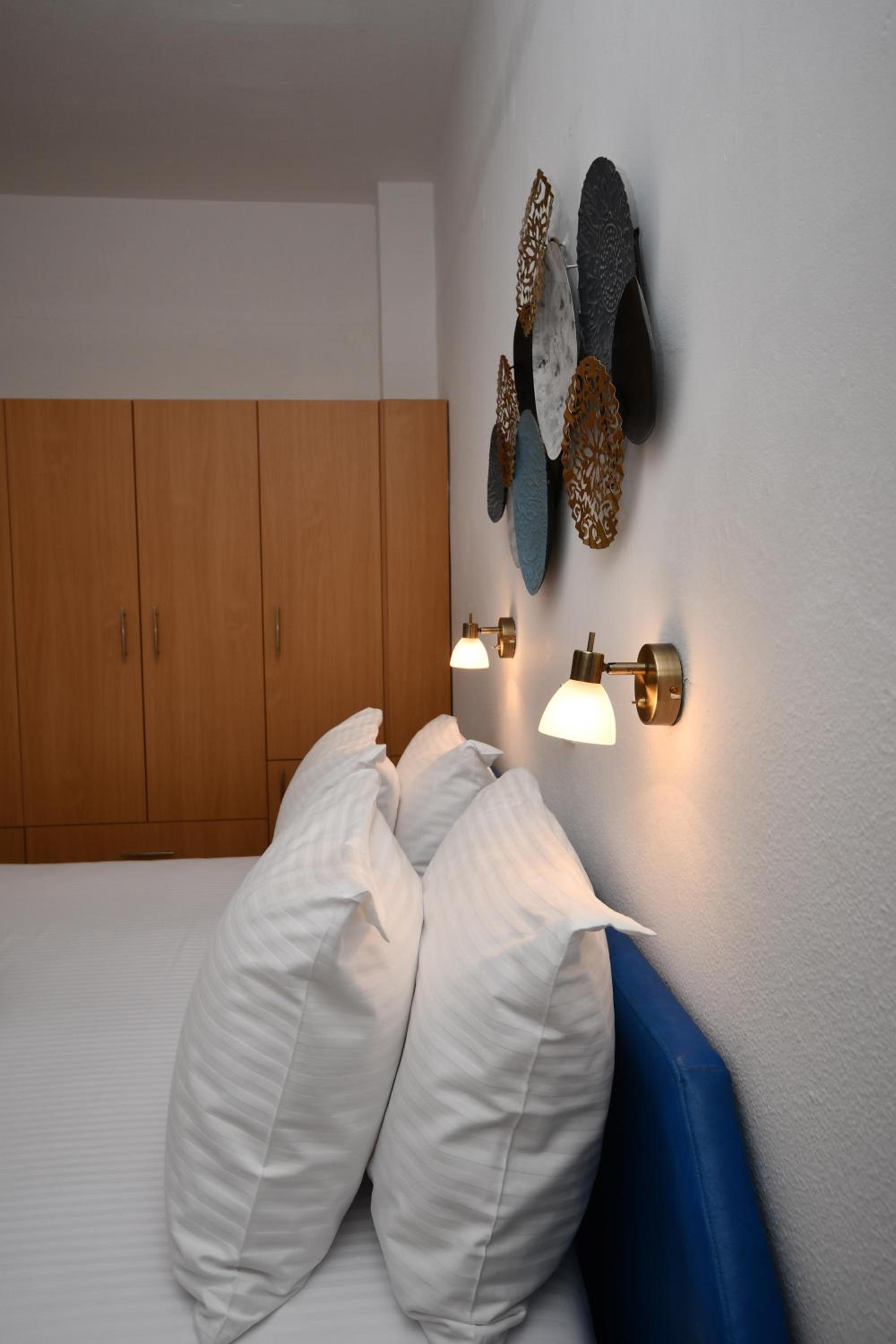 Photo 32