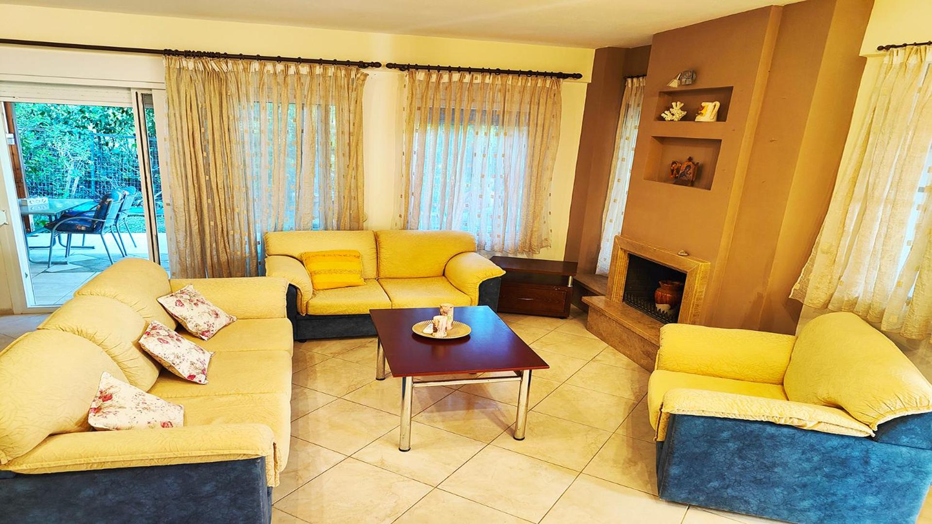 Comfortable Maisonette in Glarokamvos