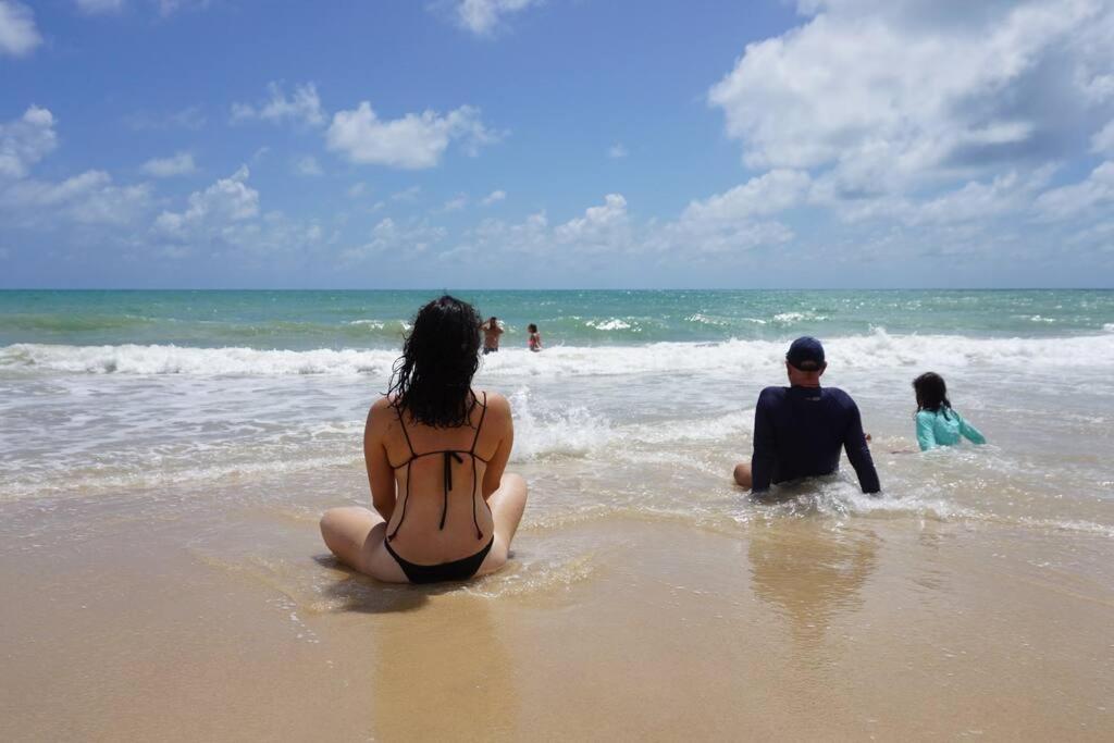João Pessoa, a dois passos do paraíso, 2 suítes com A/C, vista panorâmica para o mar do Bessa, portaria 24h e 2 vagas de garagem