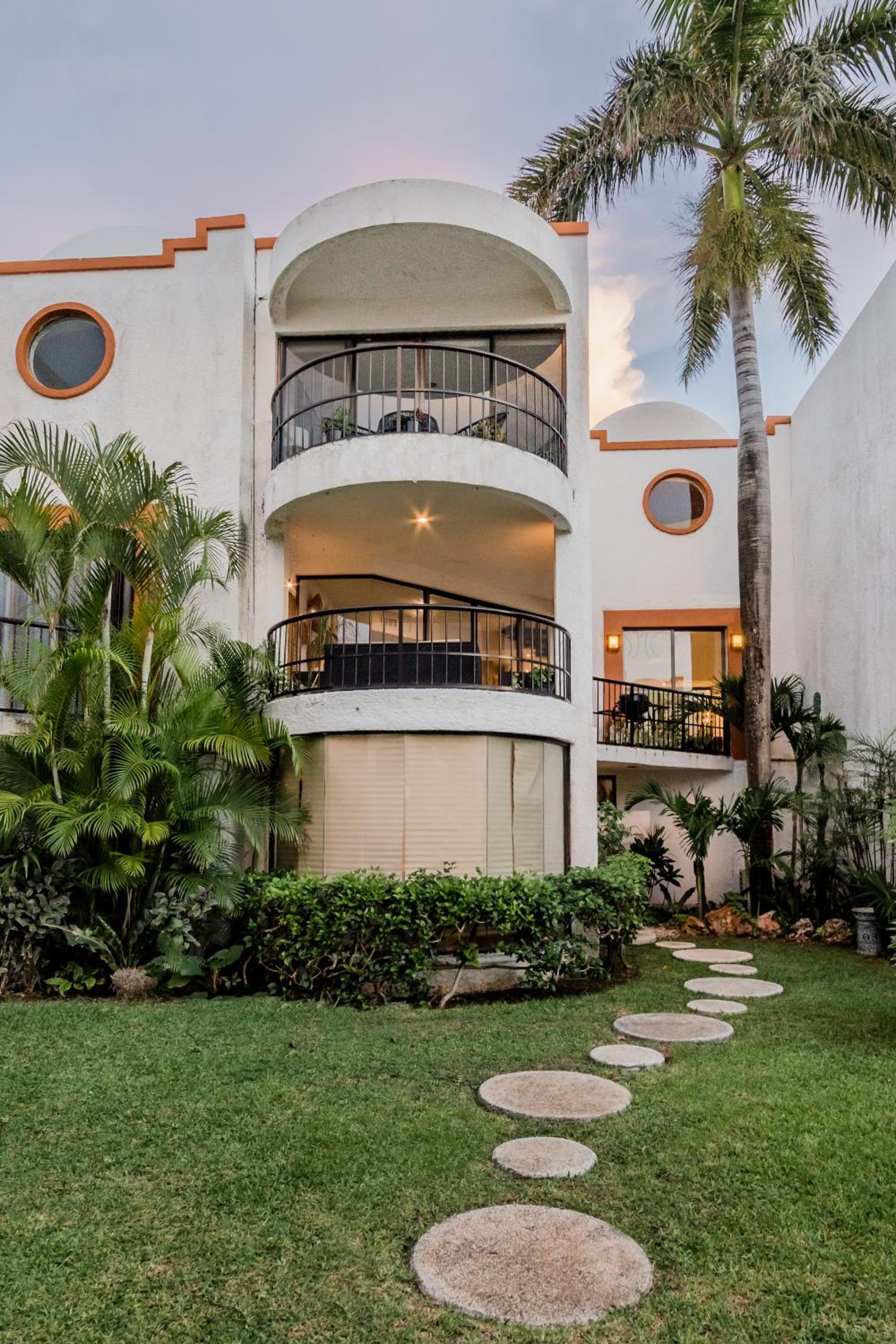 Amazing Villas at Las Cupulas