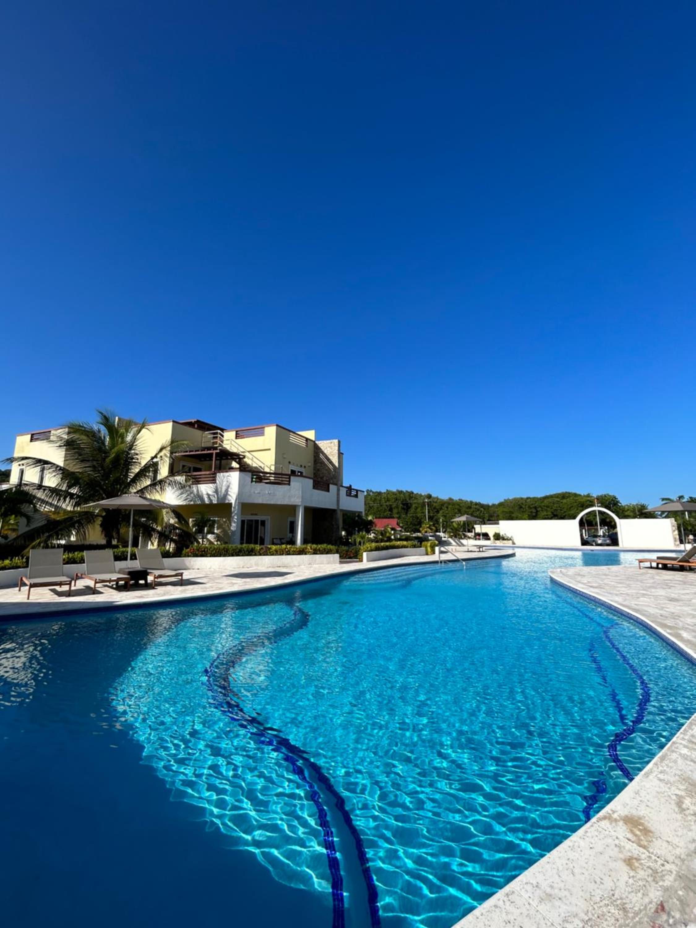Habitación privada en Dixon Cove Roatan view 5