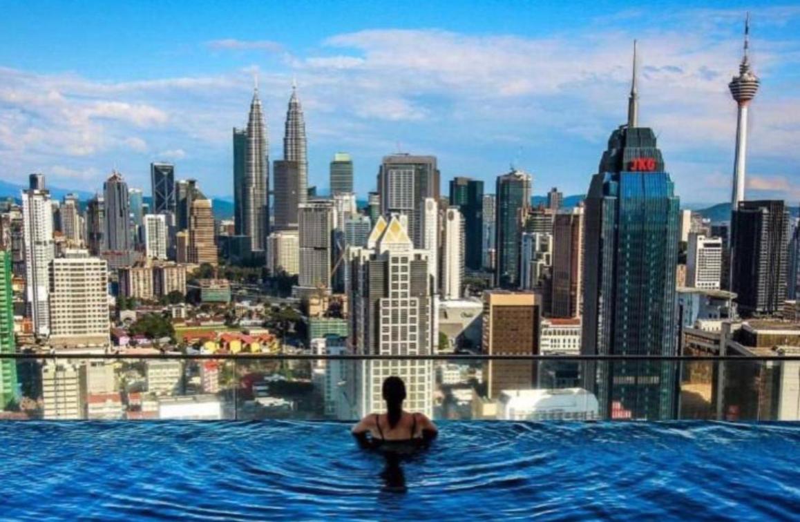Regalia by Parcello KLCC infinity pool