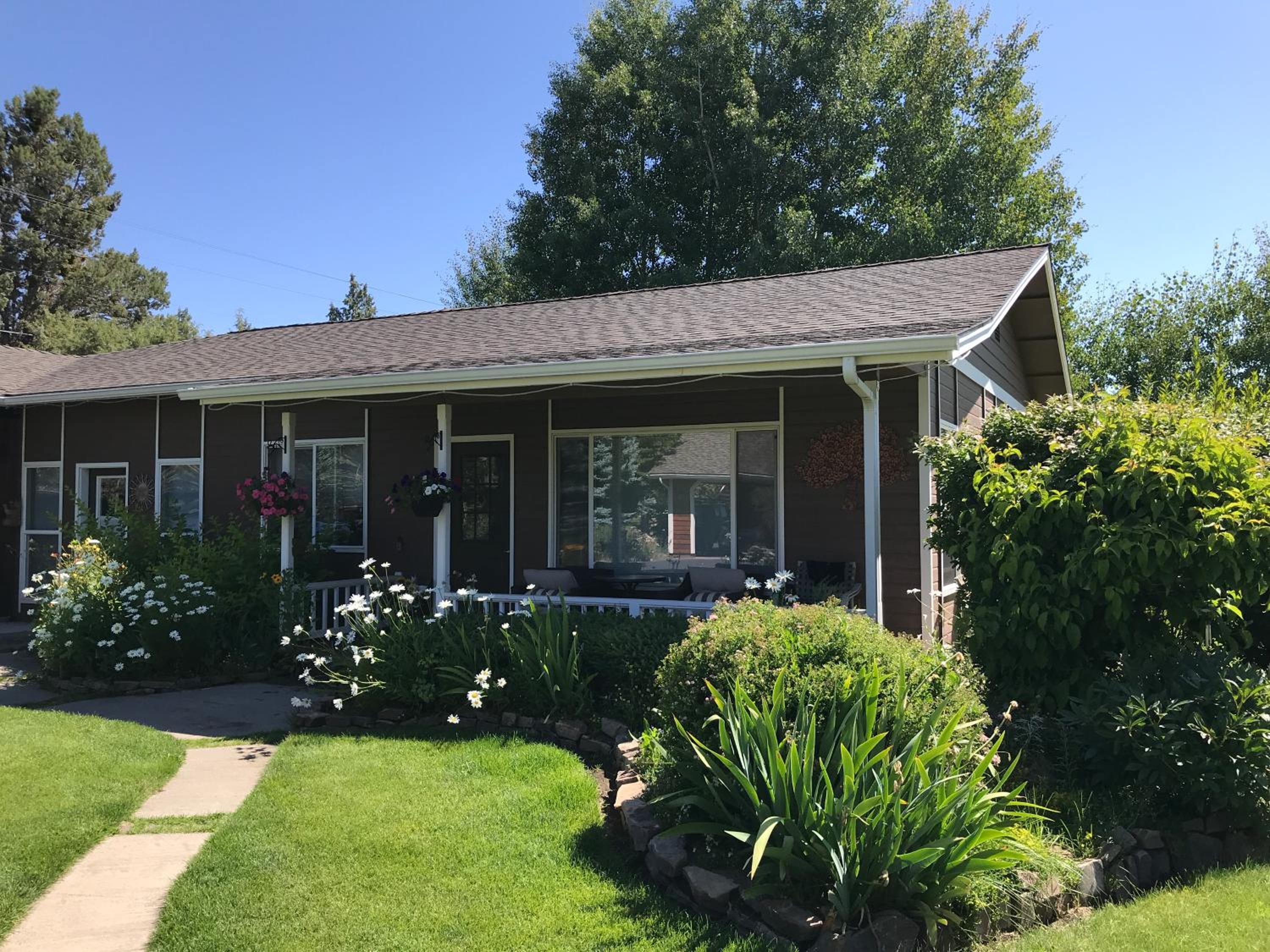 Hotel Rocking CR Ranch Guesthouse - Image 1