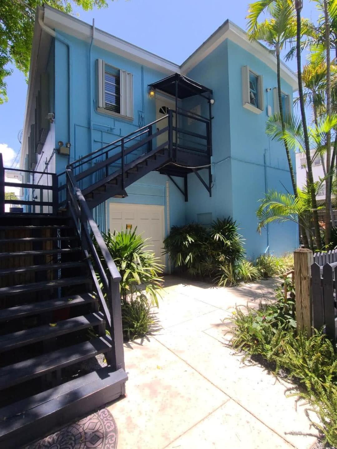 Two Duval Street Condos w parking and pool view 2