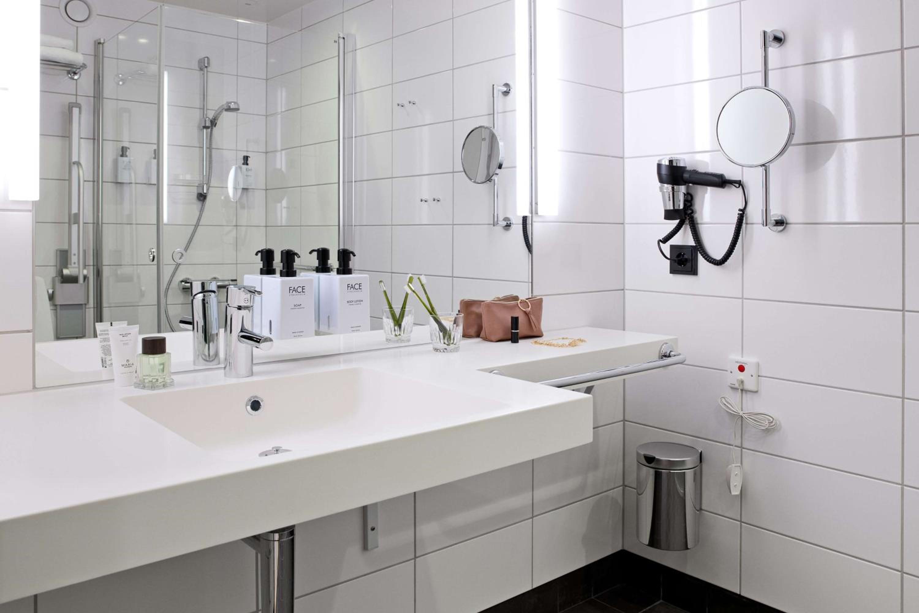Stockholm Vacations - Scandic Continental - Property Image 16