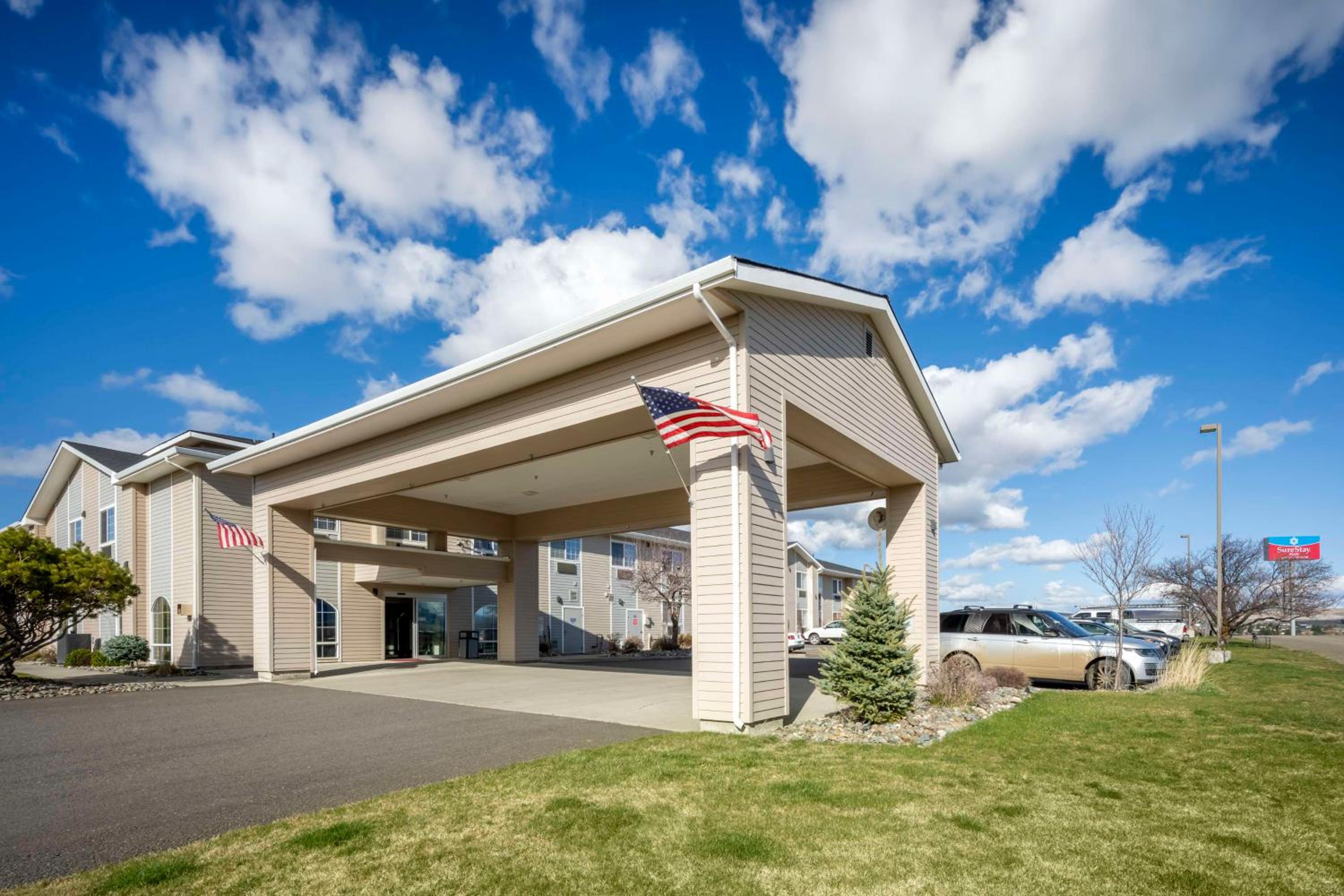 Hotel SureStay Plus by Best Western Enterprise