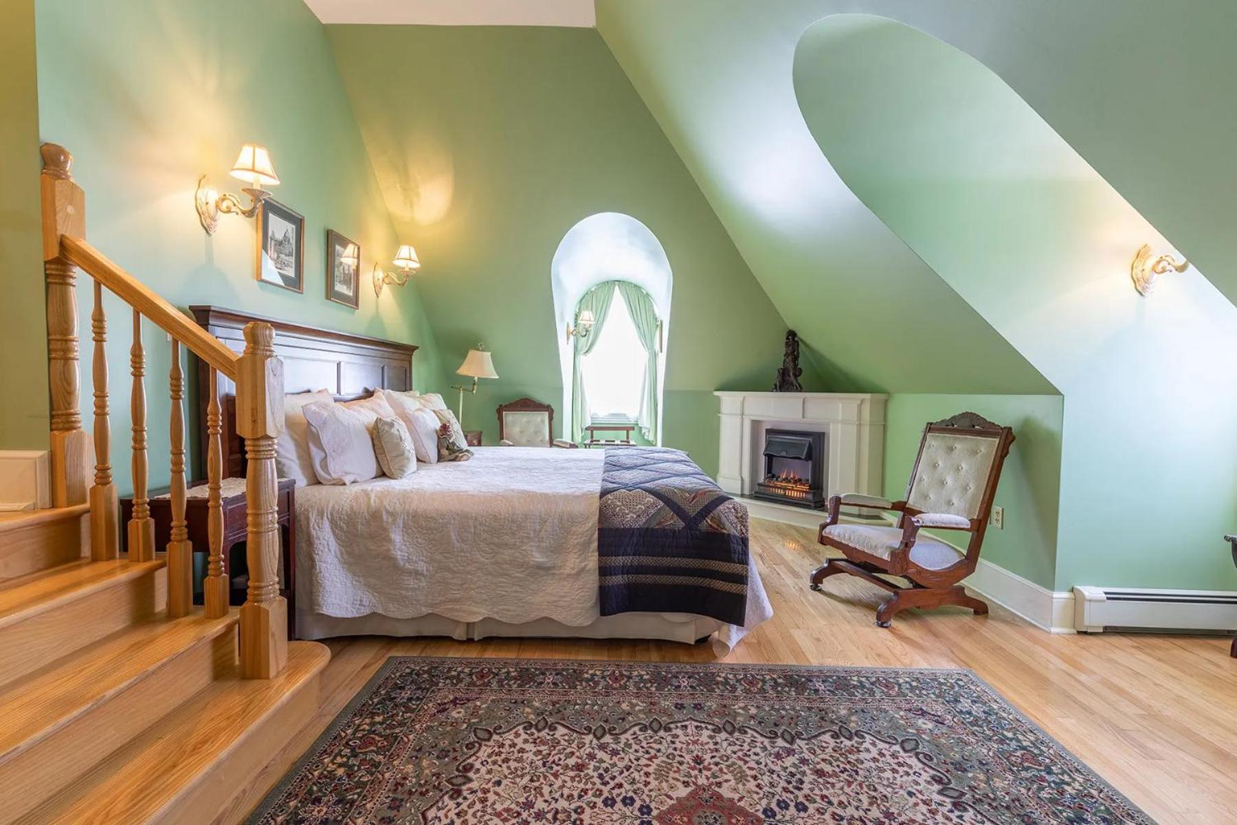 Charlottetown Vacations - Fitzroy Hall - Property Image 11