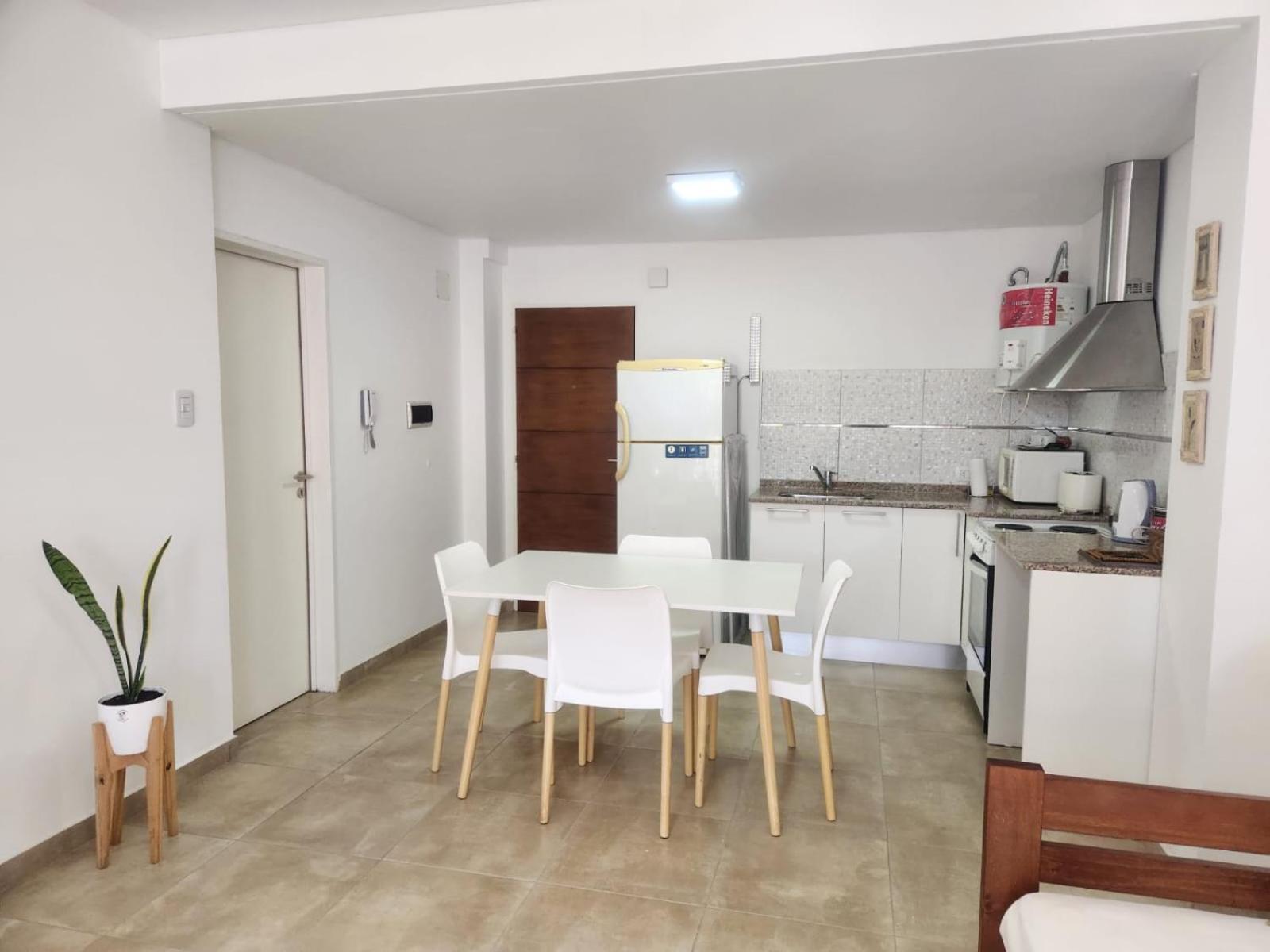 Pipinas Flat
