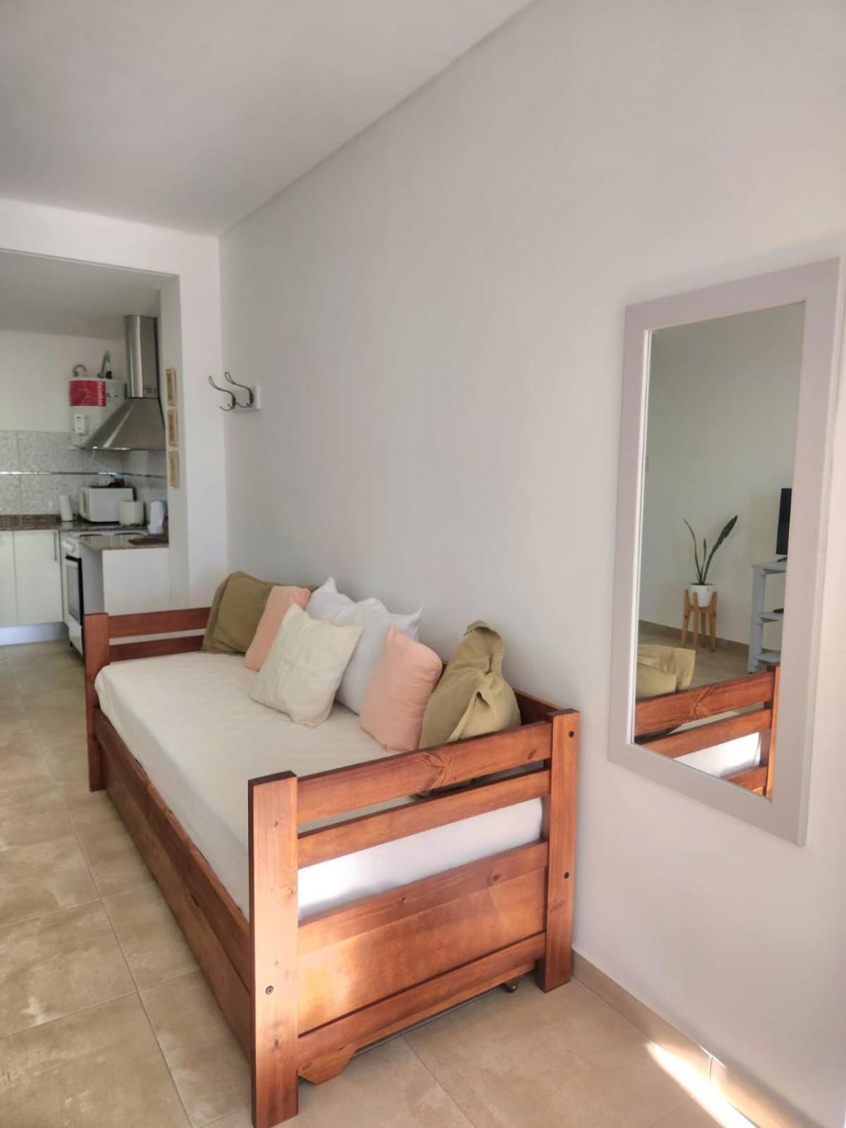 Pipinas Flat