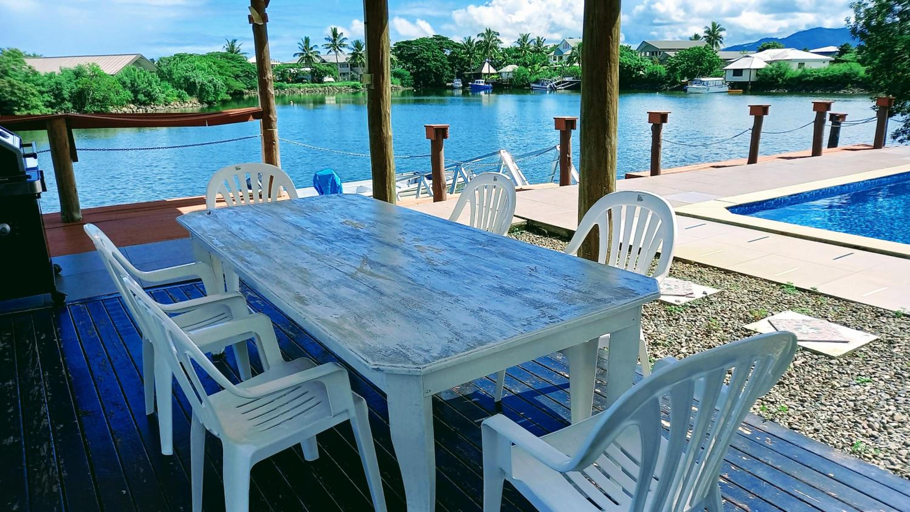 Waterfront Sunset Apartment Nadi