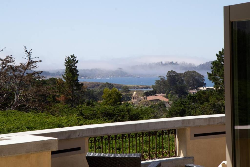 Monterey Vacations - Villa Mare Carmel - Property Image 2