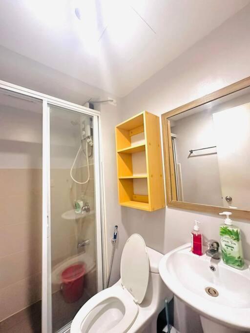 Condo at Avida Towers Riala T3 view 4