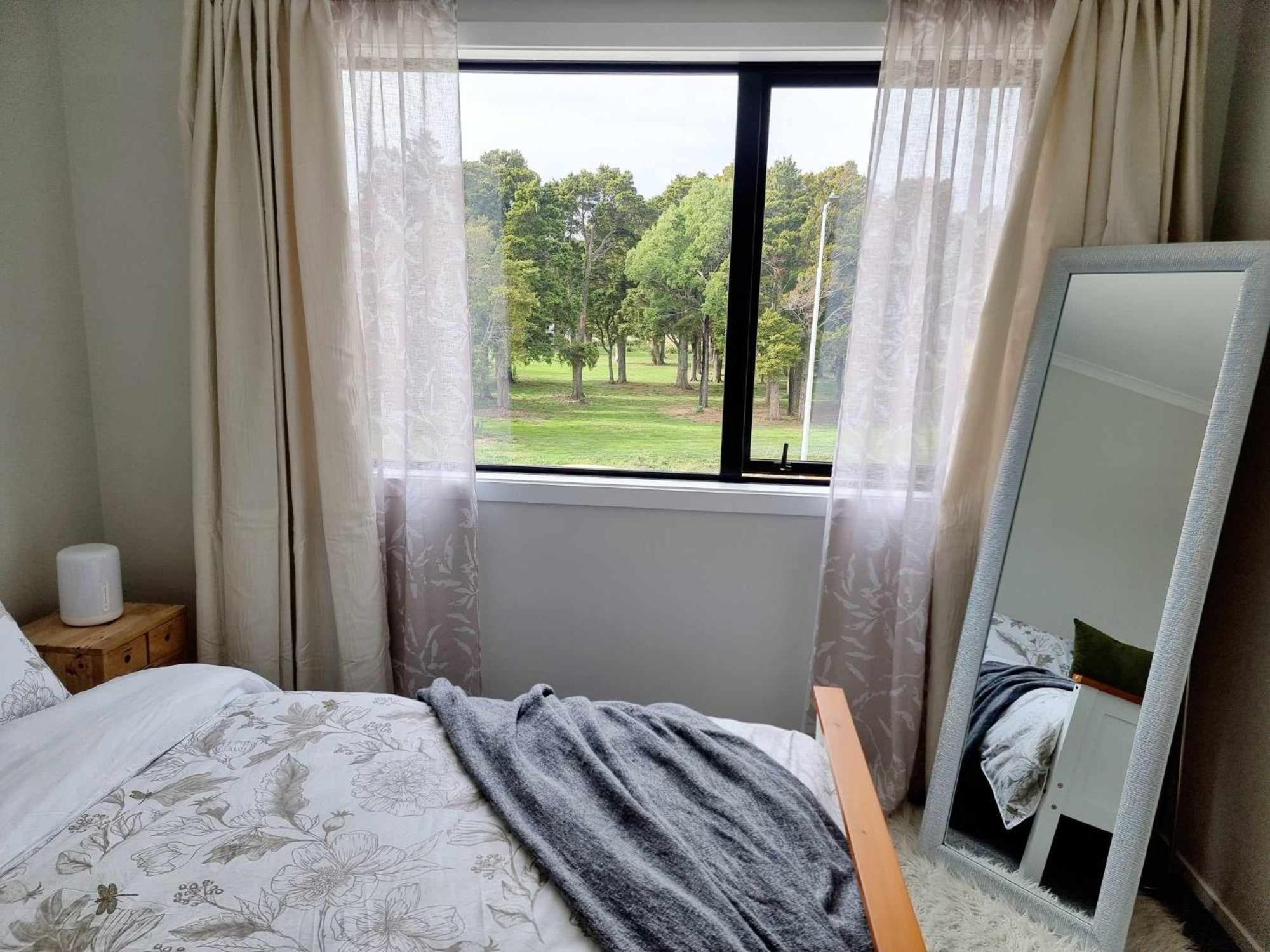 Cosy homestay in Upper Hutt view 3