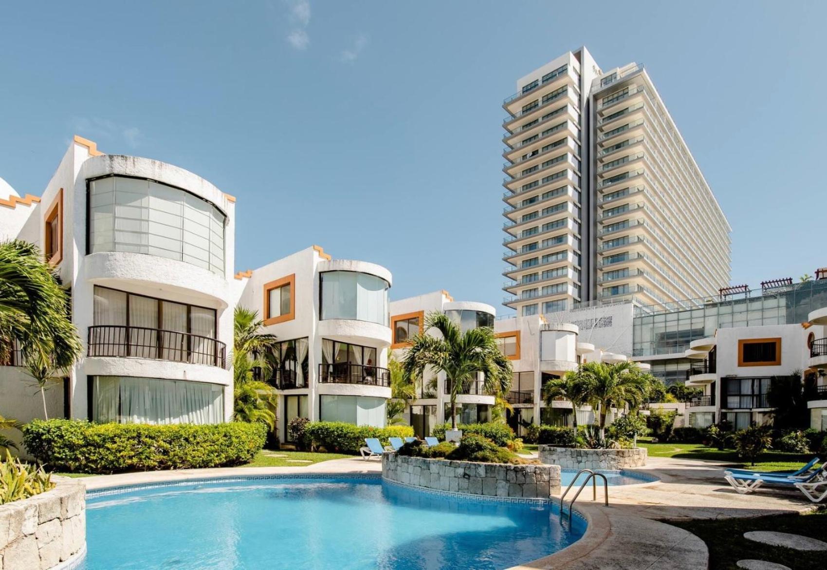 Amazing Villas at Las Cupulas